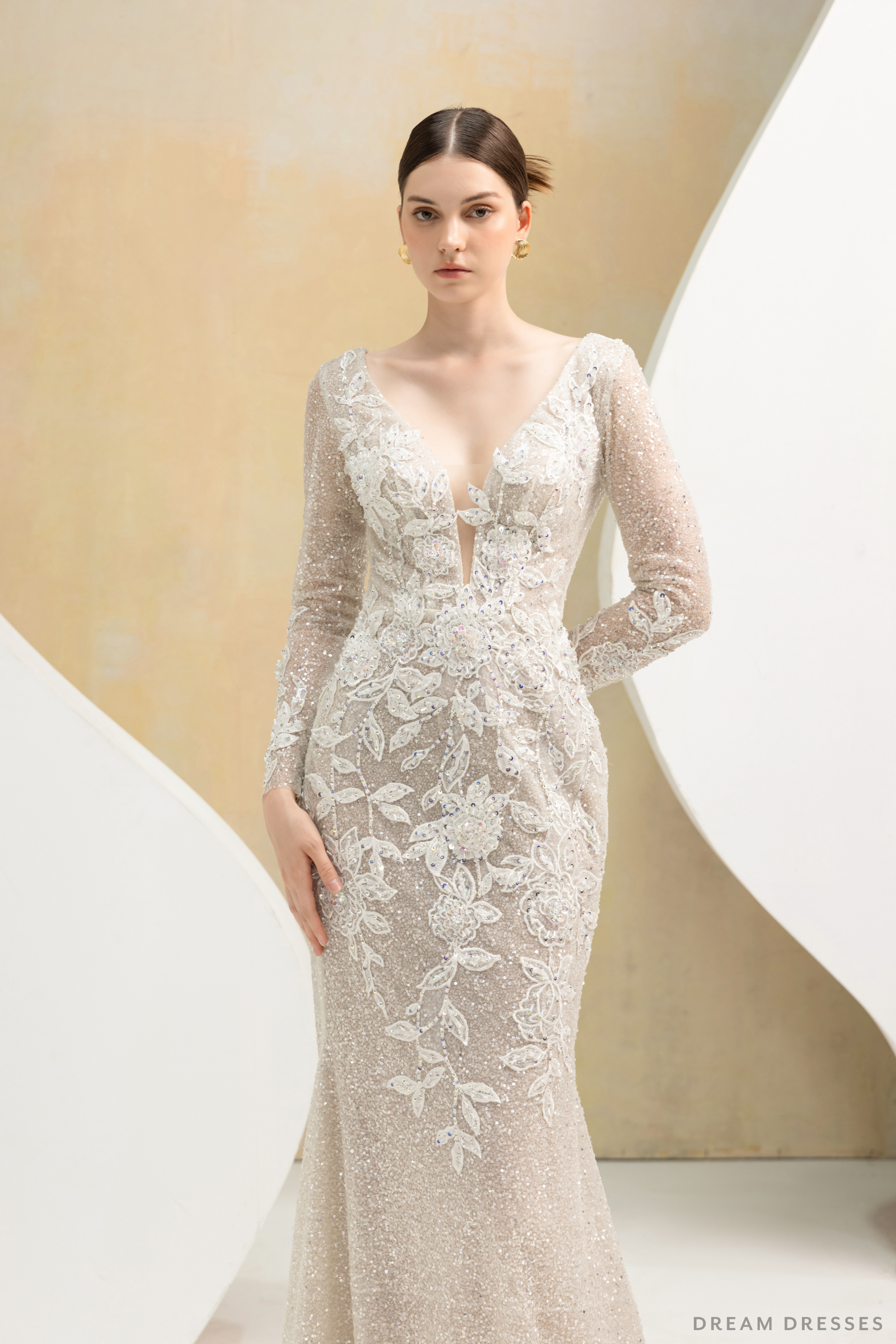 DreamDress By PMN Jules Fit & Flare Wedding Dress Gown Plunging Front & Back Floral Embellishment Couture Beaded Lace Chapel Train | Size: 6 DreamDress By PMN Jules Fit & Flare Wedding Dress Gown Plunging Front & Back Floral Embellishment Couture Beaded Lace Chapel Train | Size: 6
