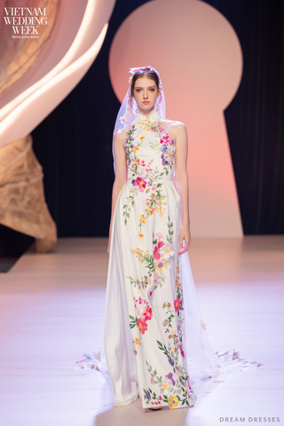 White Bridal Ao Dai | Modern Vietnamese Bridal Dress with Floral Lace (#AURELINA)