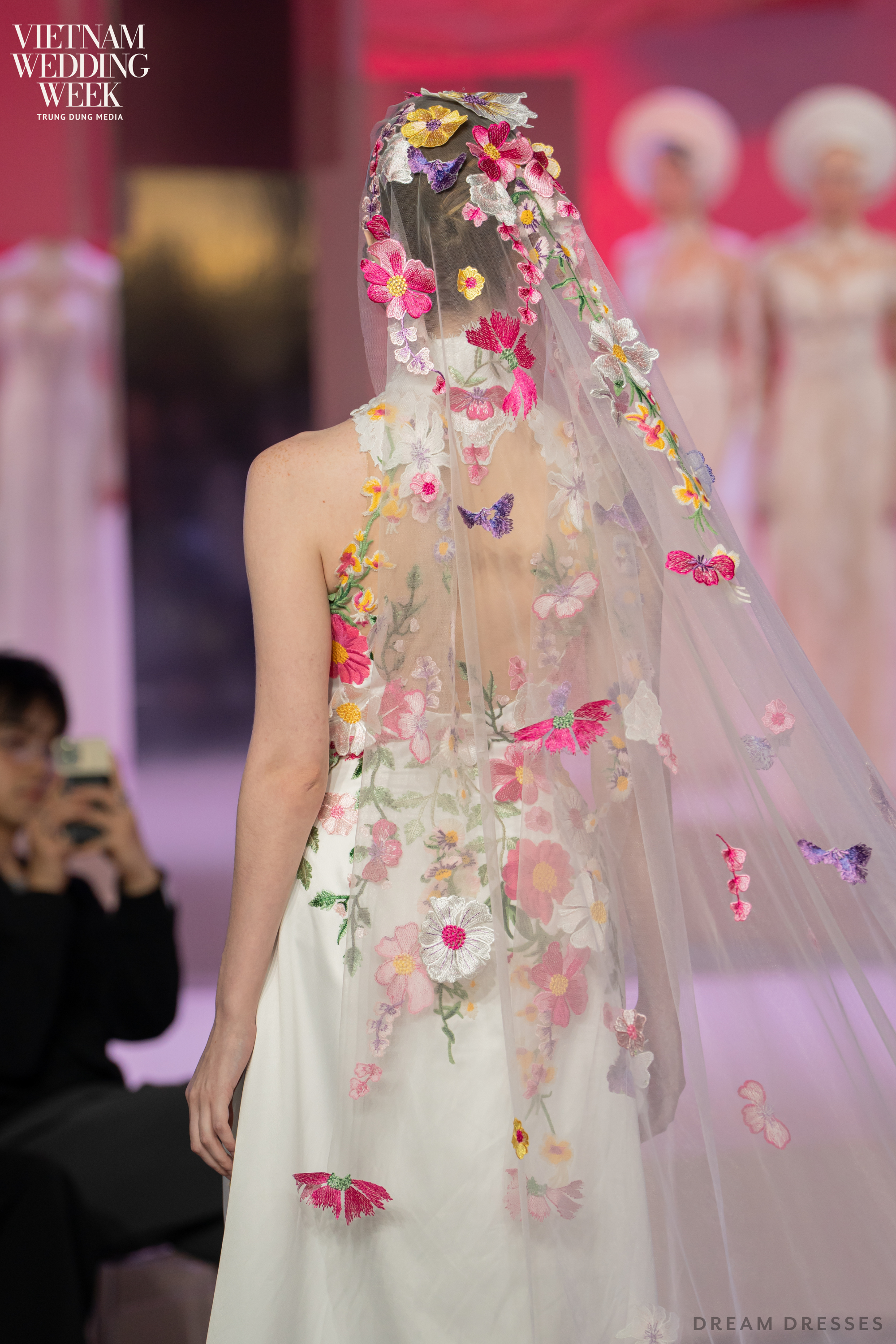 White Bridal Ao Dai | Modern Vietnamese Bridal Dress with Floral Lace (#AURELINA)