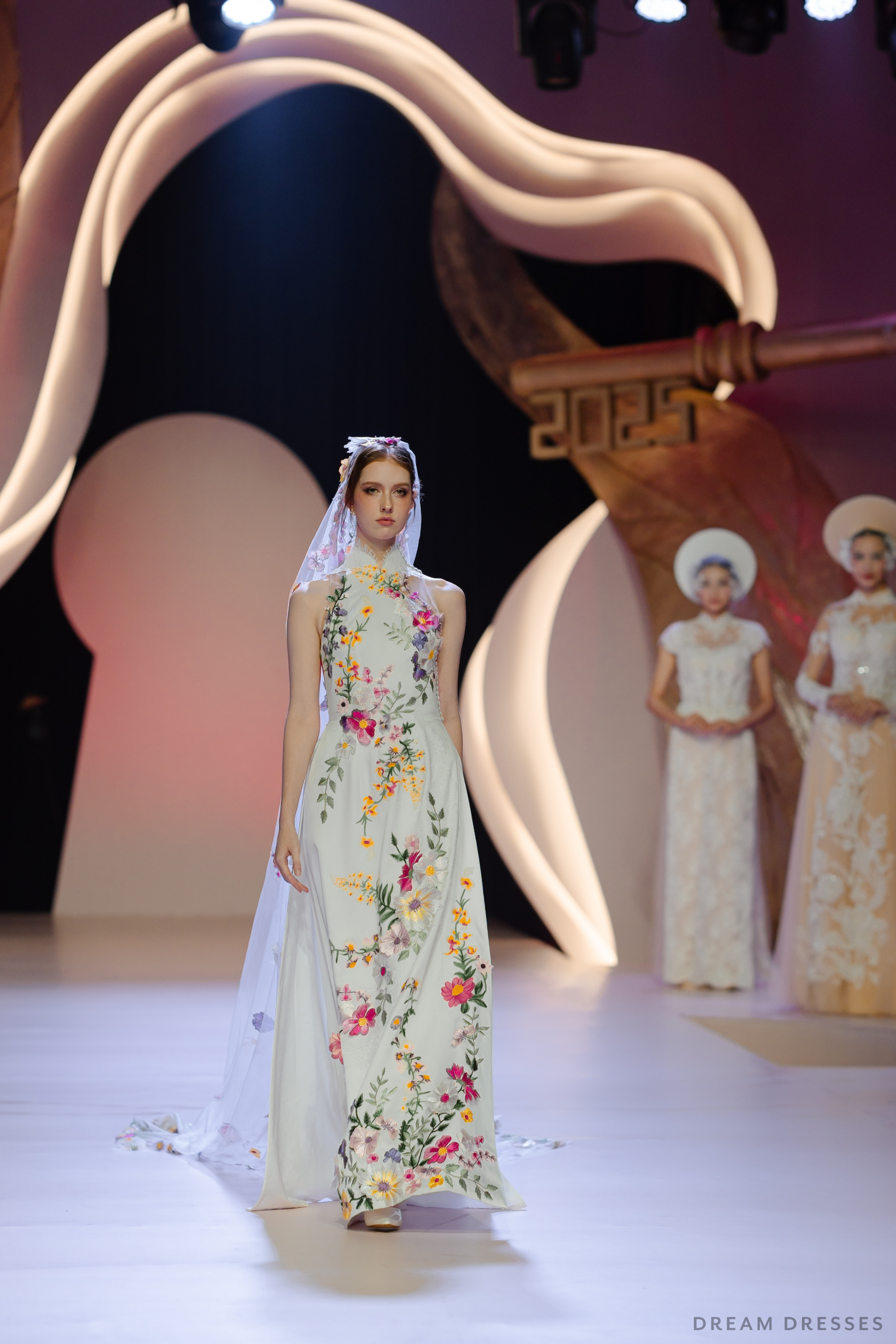 White Bridal Ao Dai | Modern Vietnamese Bridal Dress with Floral Lace (#AURELINA)