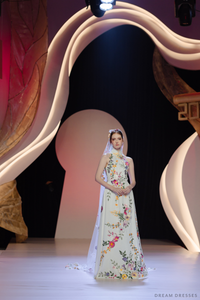 White Bridal Ao Dai | Modern Vietnamese Bridal Dress with Floral Lace (#AURELINA) - Dream Dresses by P.M.N.