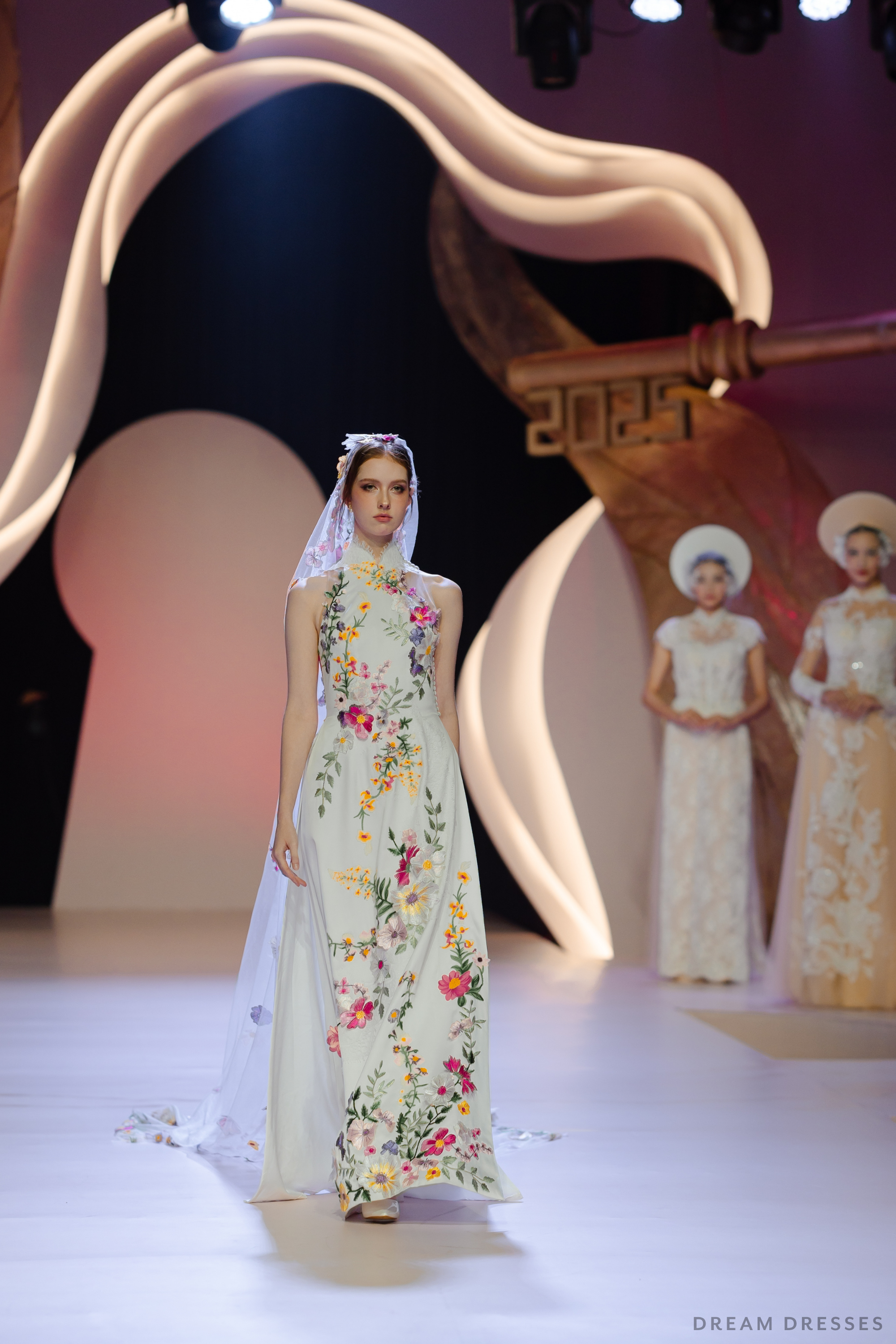 White Bridal Ao Dai | Modern Vietnamese Bridal Dress with Floral Lace (#AURELINA)