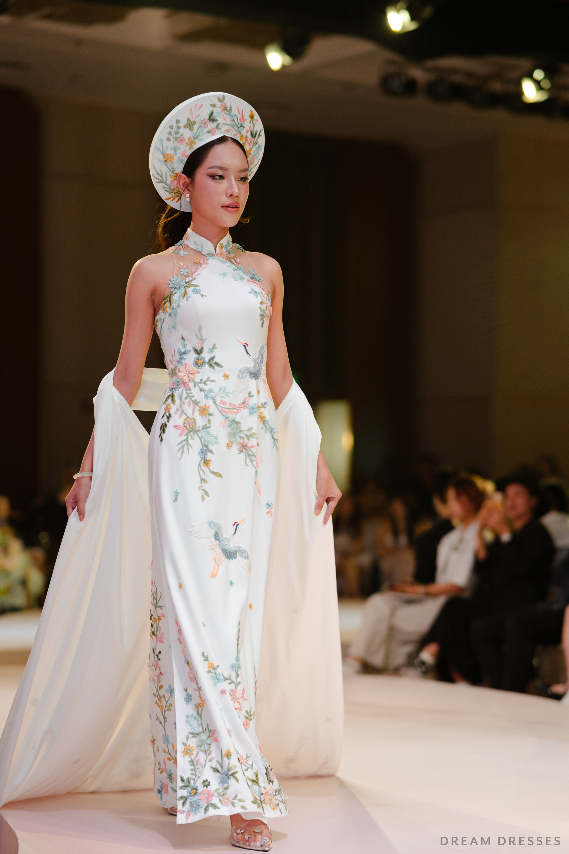 White Ao Dai Hat | Vietnamese Bridal Hat (#NY) - Dream Dresses by P.M.N.
