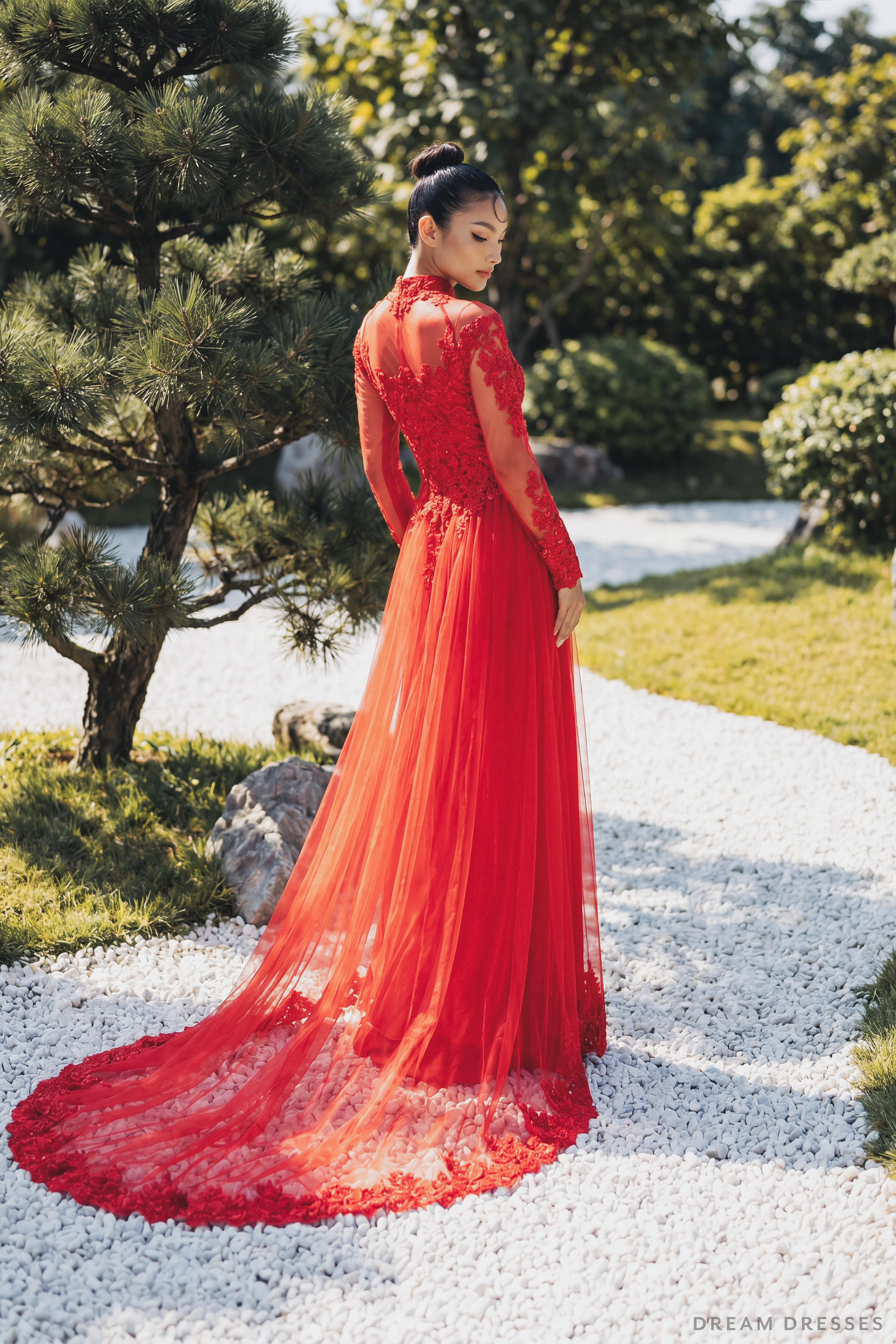 Red Bridal Ao Dai | Modern Vietnamese Bridal Dress (#VELORA)