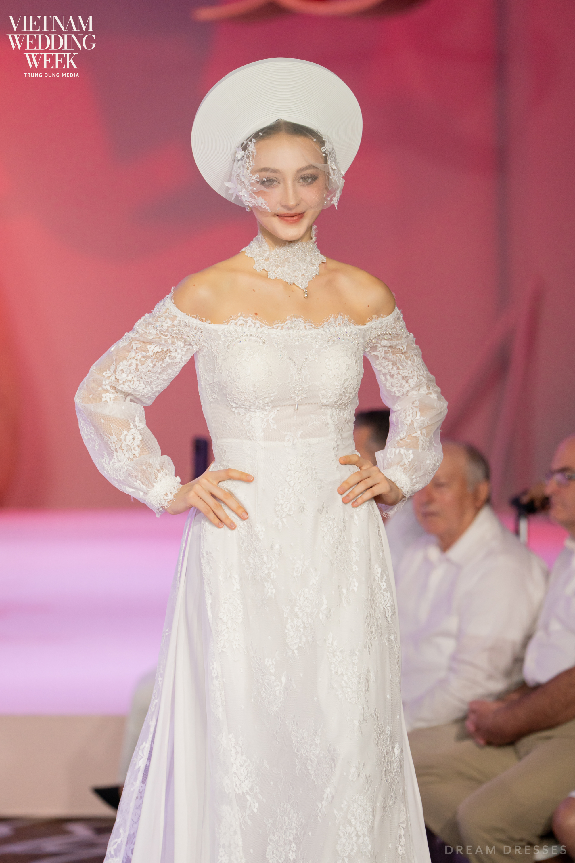 White Bridal Ao Dai | Modern Vietnamese Bridal Dress with French Lace (#MAGNOLIA)