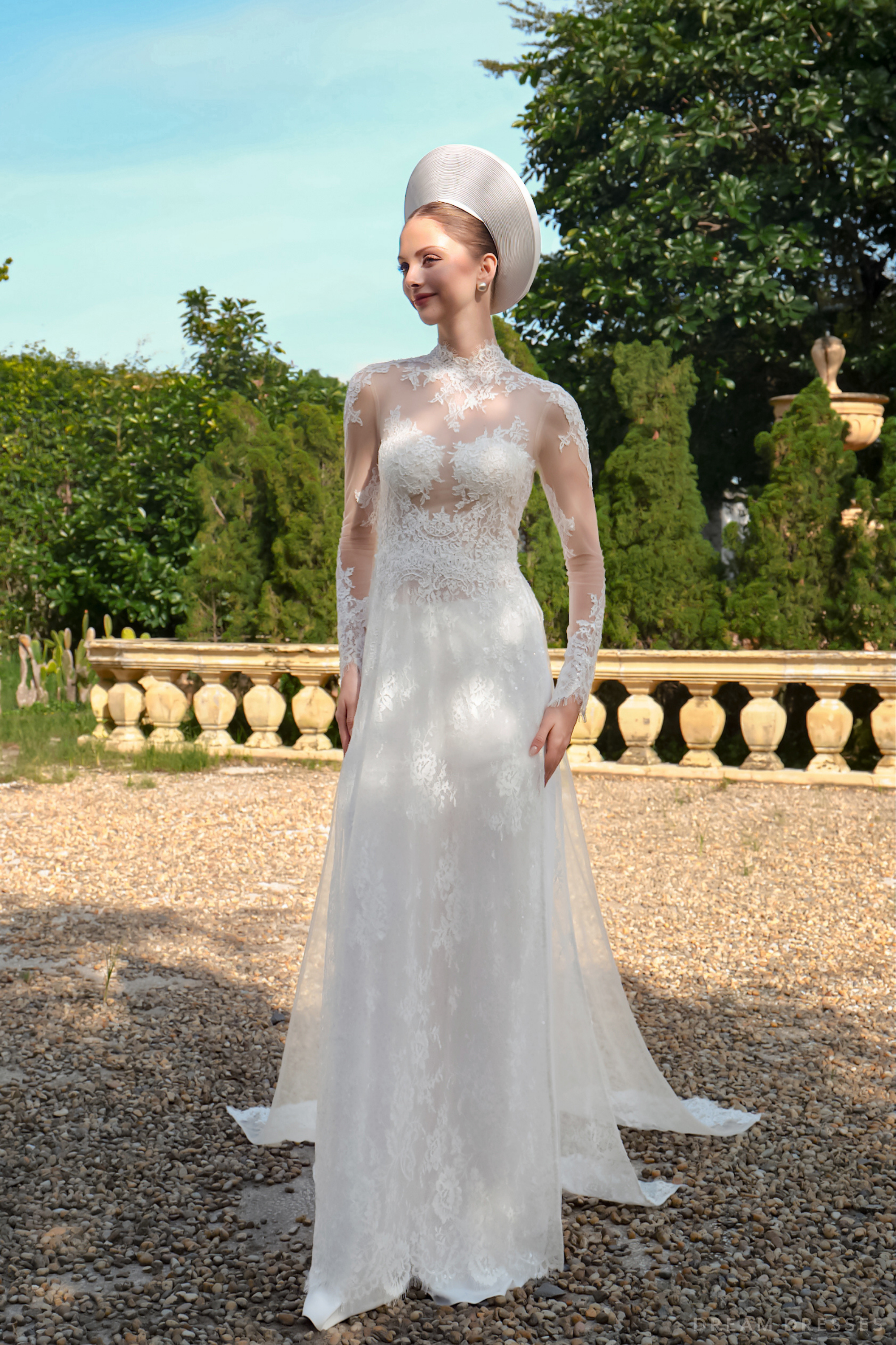 White Bridal Ao Dai | Modern Vietnamese Bridal Dress with French Lace (#AMBERLY)