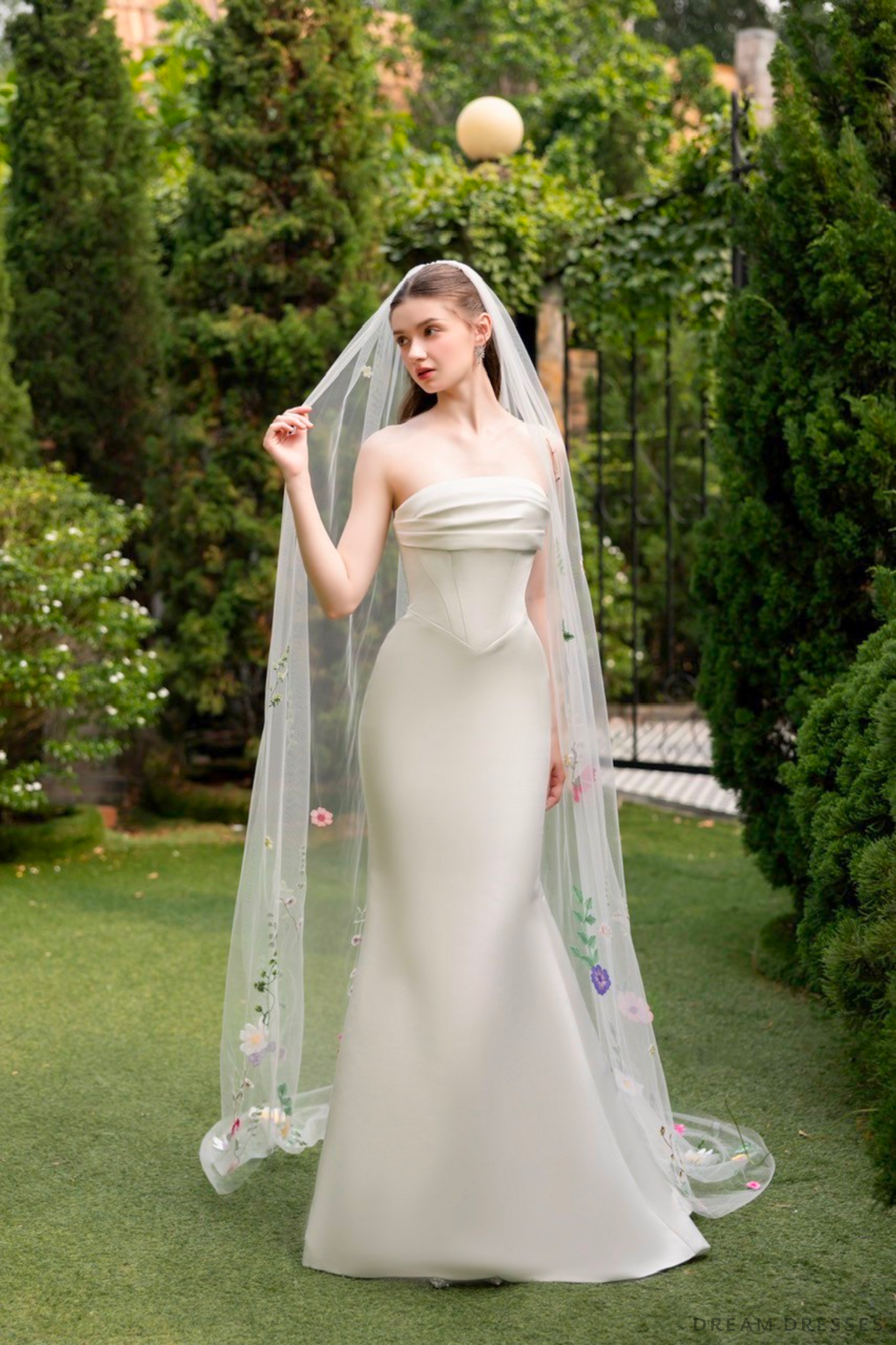 One Tier Colorful Floral Veil (#FLORAL) - Dream Dresses by P.M.N.