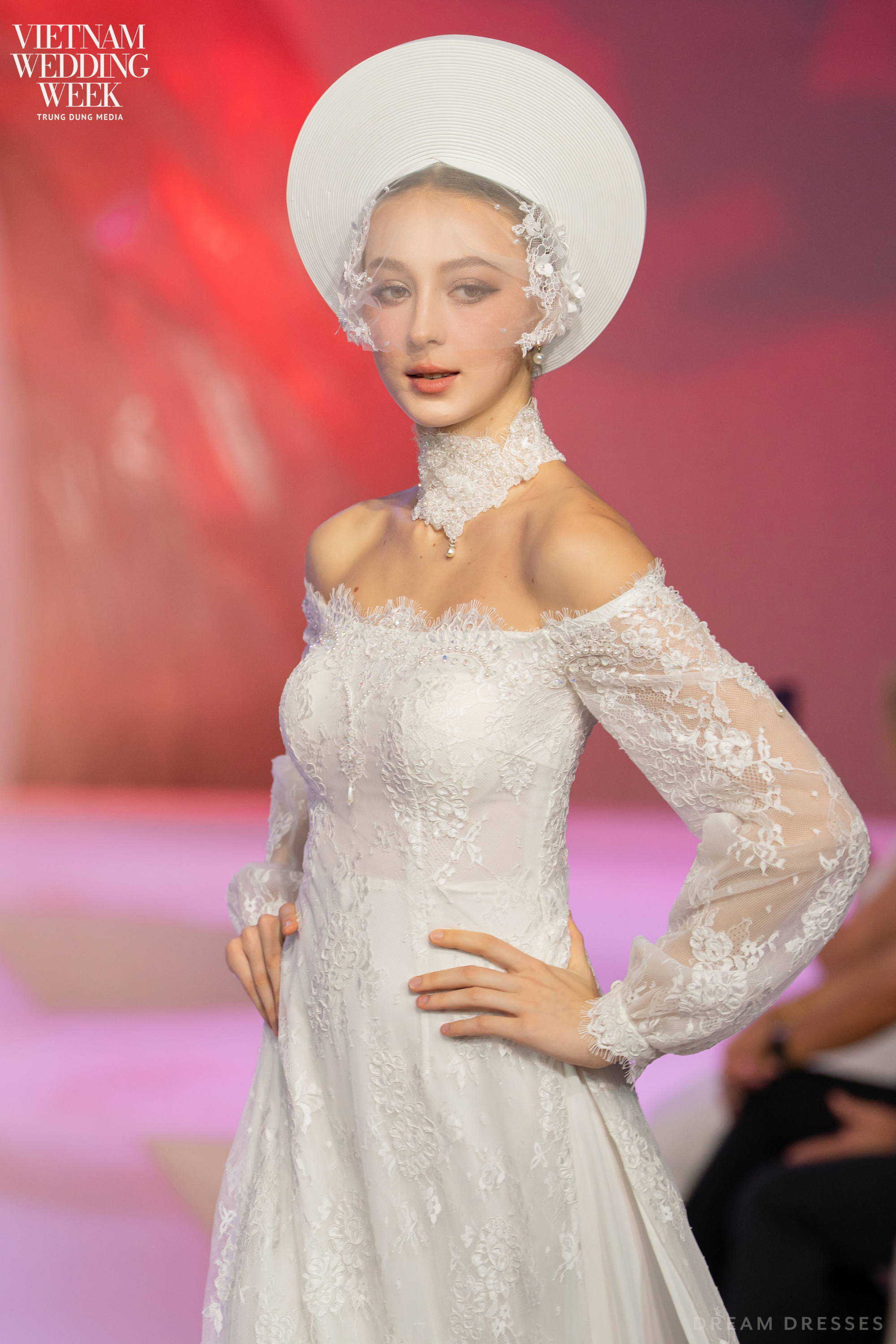 White Bridal Ao Dai | Modern Vietnamese Bridal Dress with French Lace (#MAGNOLIA)