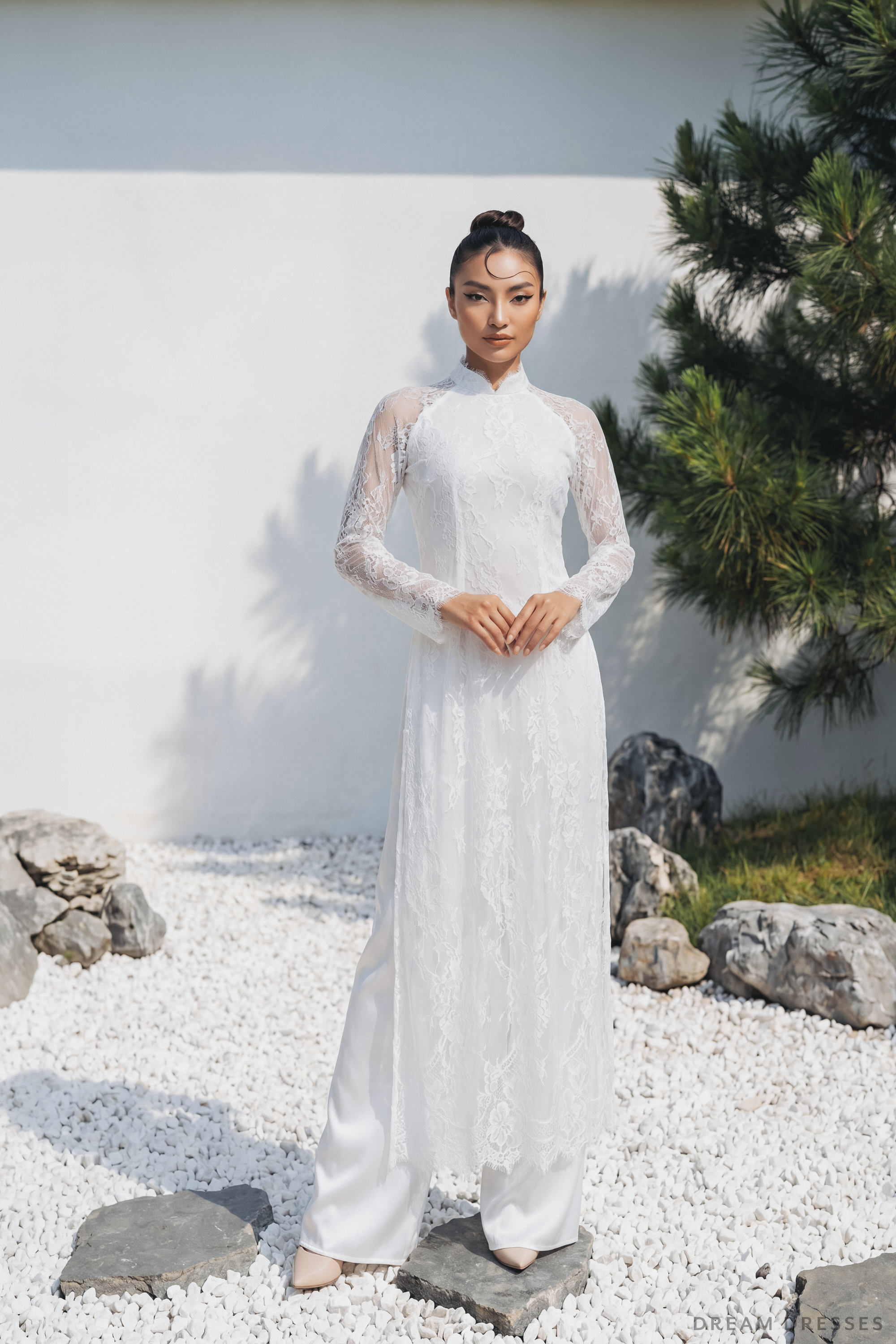 White Bridal Ao Dai | Vietnamese Traditional Bridal Dress with Couture Lace (#DYNASTY) - Dream Dresses by P.M.N.
