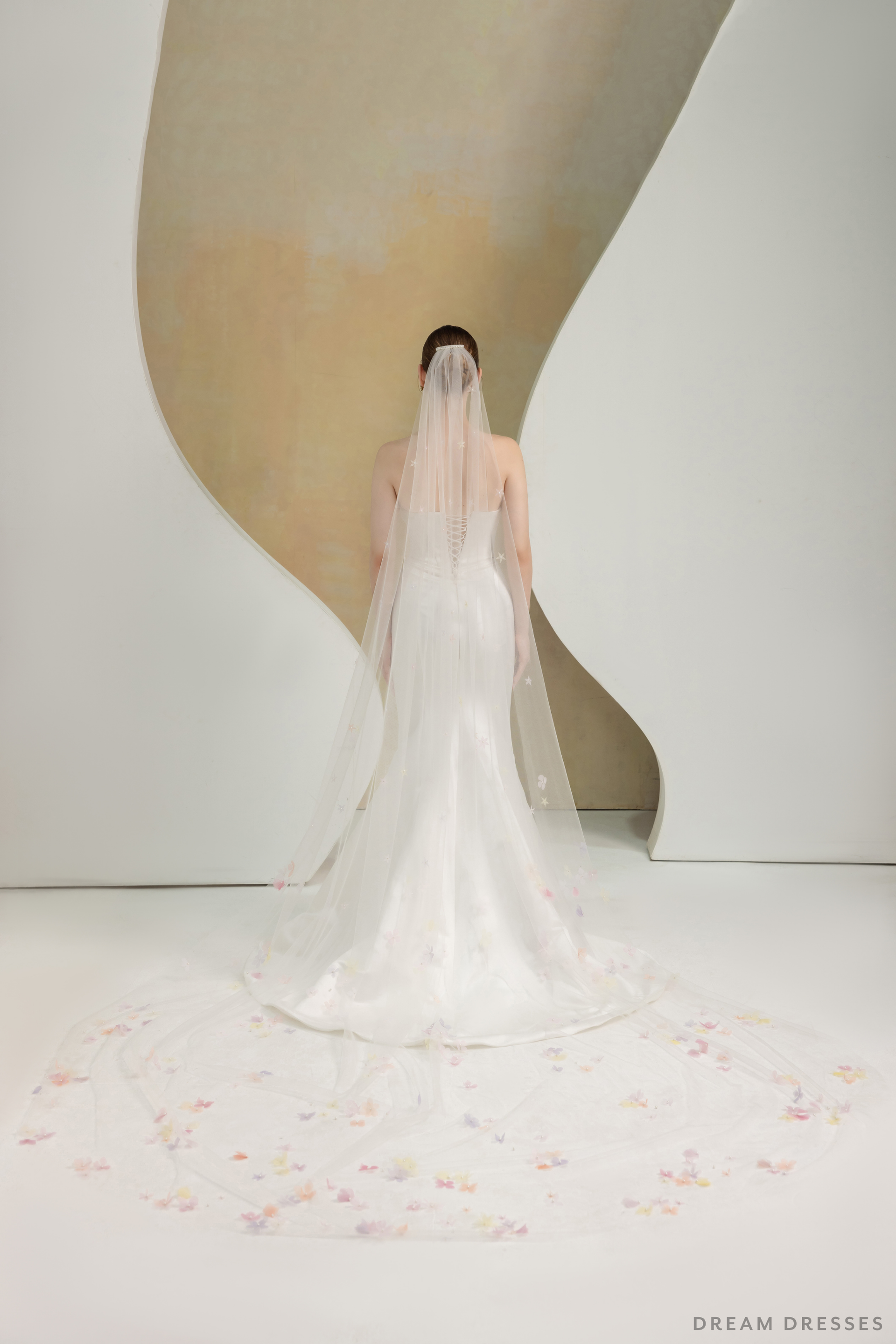 Bridal Veil with 3D Flowers (#ESIYA) - Dream Dresses by P.M.N.