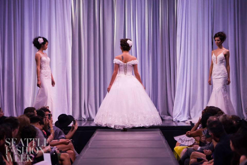 SAMPLE SALE/ Off Shoulder Lace Ball Gown with 3D Flowers Lace Appliques (Style #PB146) - Dream Dresses by P.M.N
 - 5