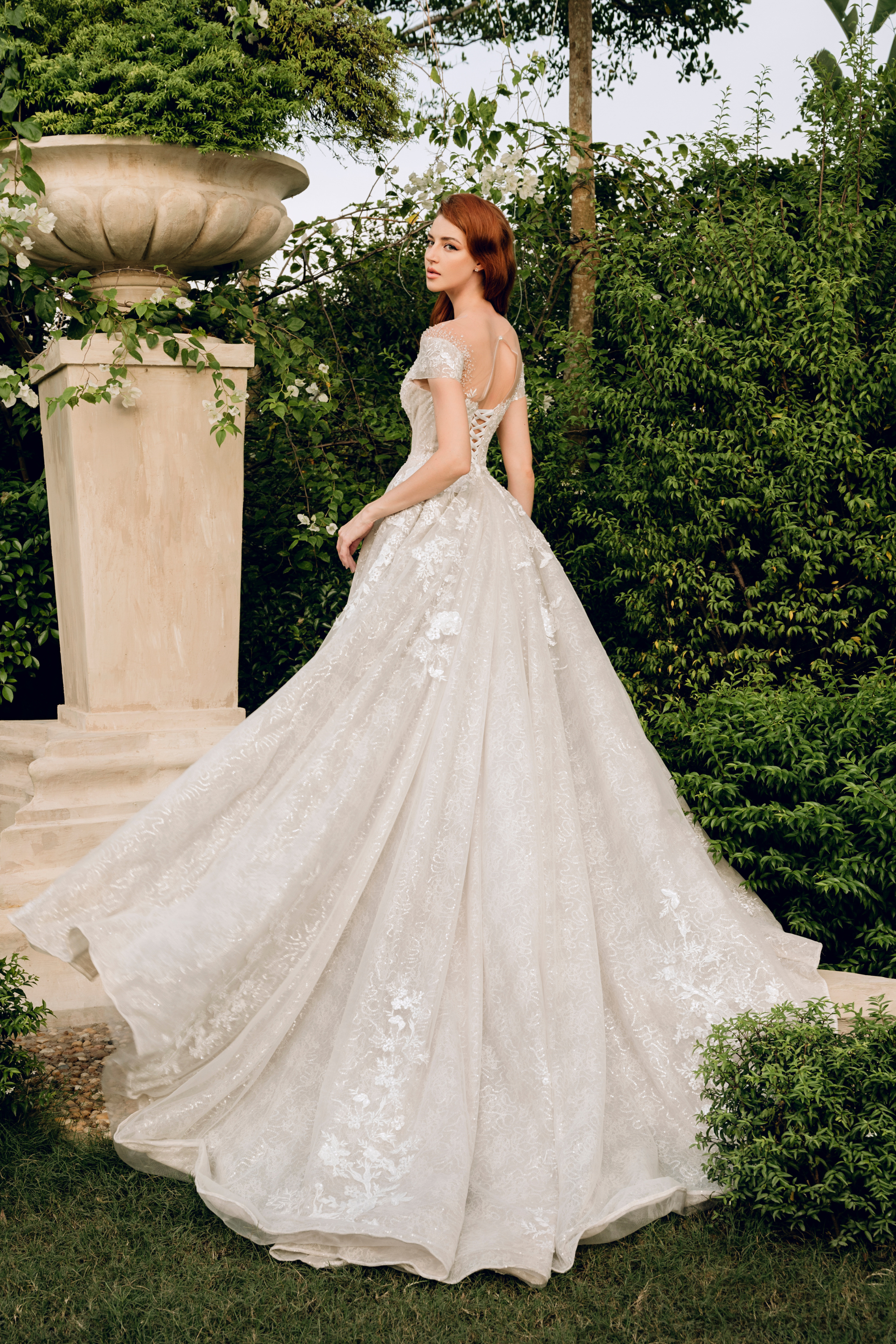 Illusion Neckline Ball Gown Wedding Dress (#VENEZIA)