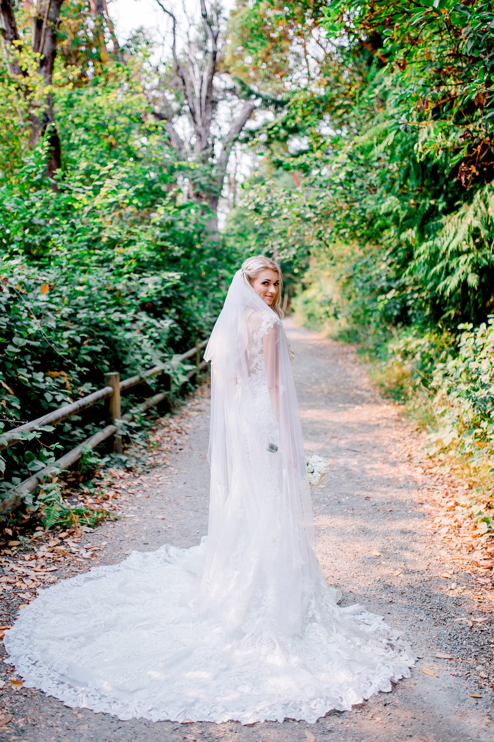 Waltz Length Veil with Lace Appliqué (#Alysia)