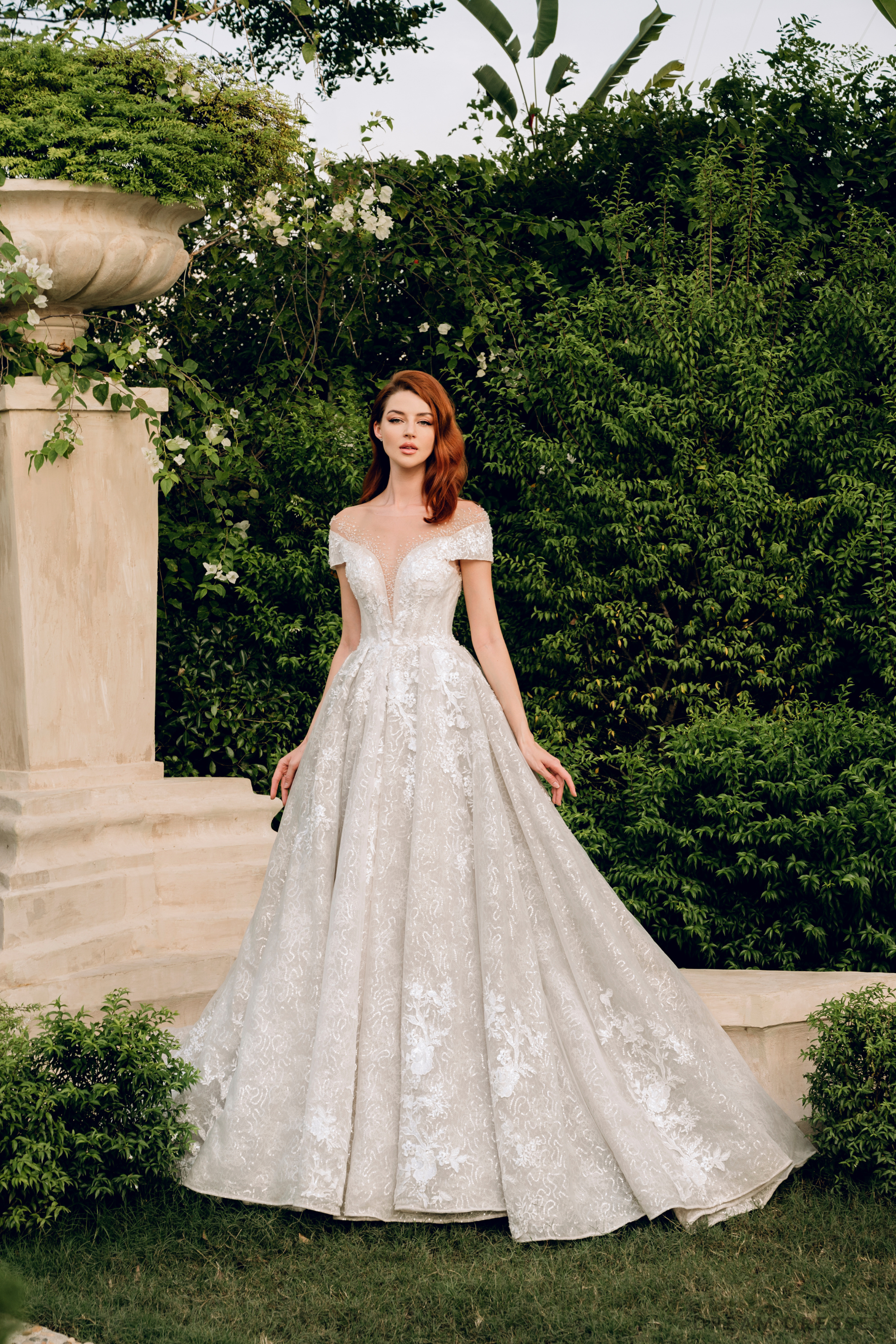 Illusion Neckline Ball Gown Wedding Dress (#VENEZIA)