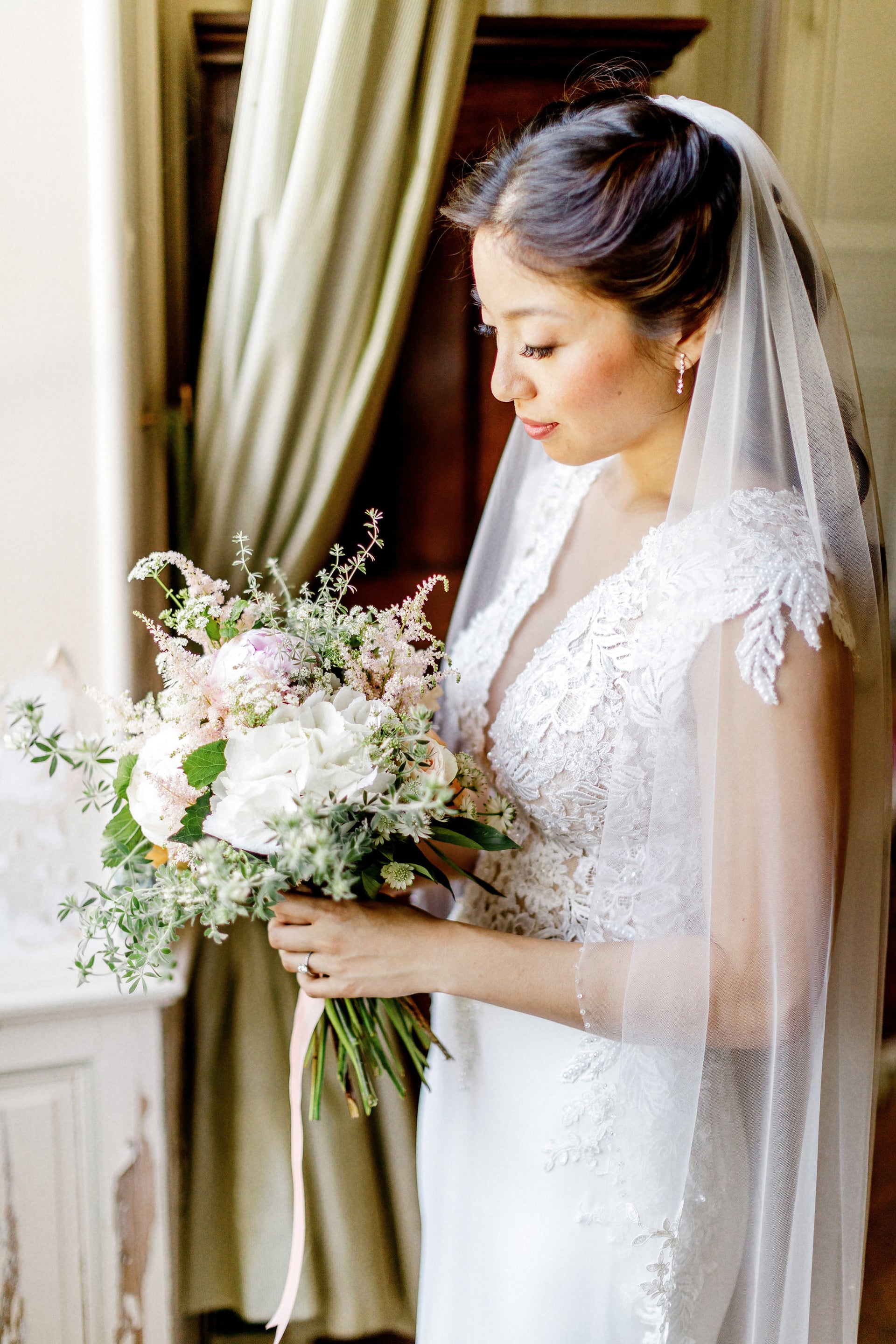 Elegant Waltz Bridal Veil (#Joli) - Dream Dresses by P.M.N.