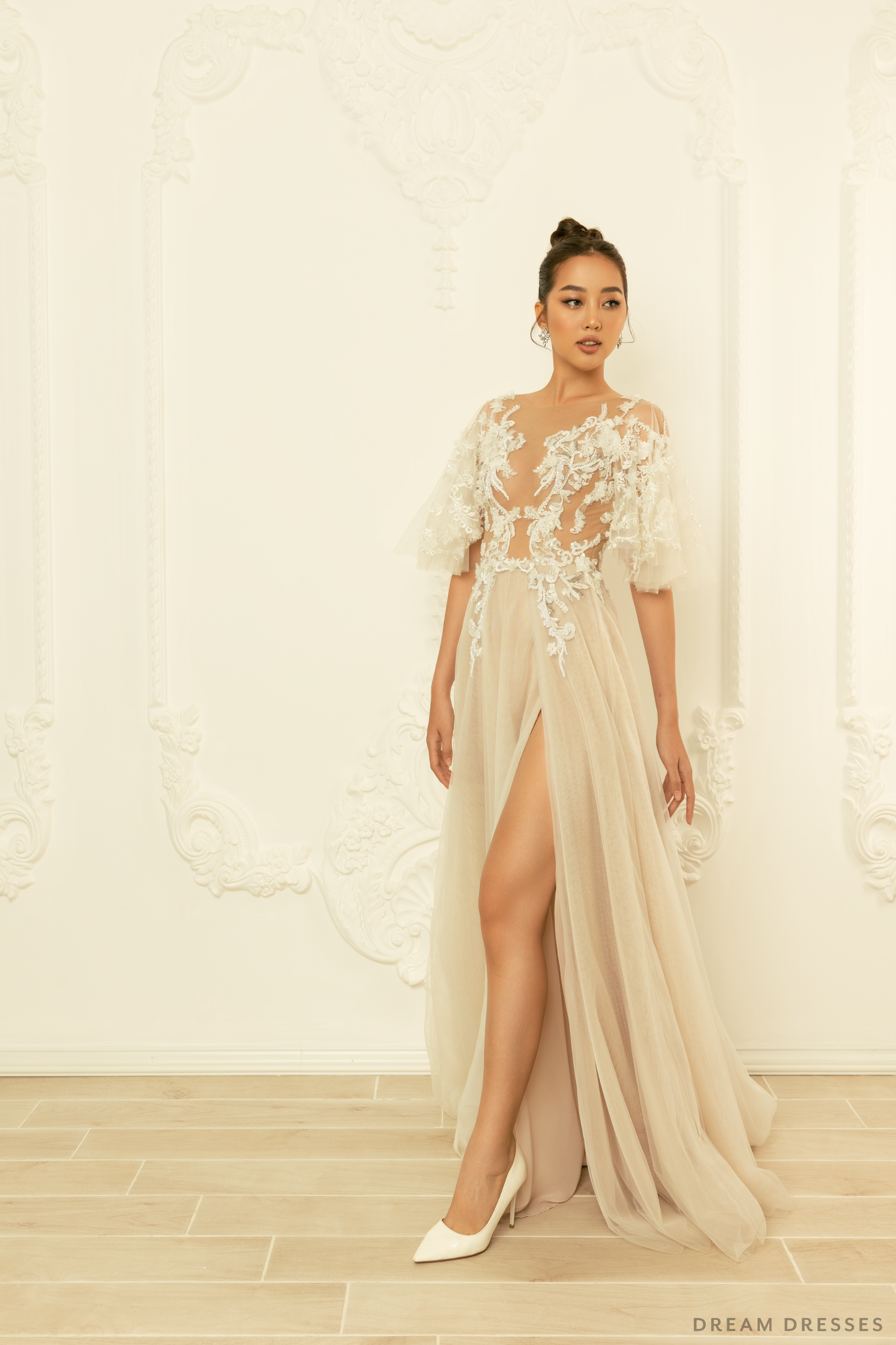 High Fashion Wedding Dress with High Slit Frankie High Fashion Wedding Dress with High Slit Frankie
