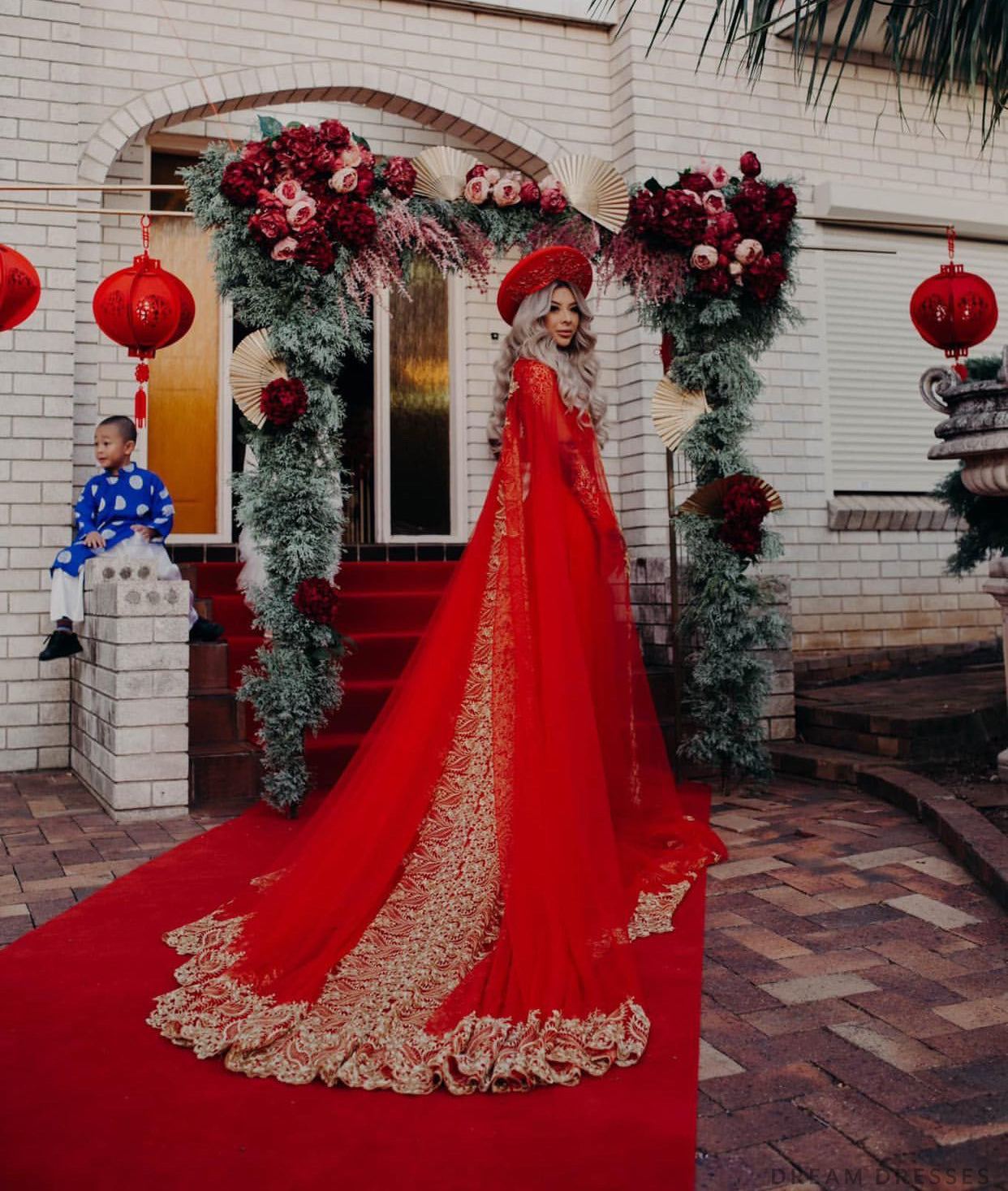 Red Ao Dai Cape | Vietnamese Lace Bridal Ao Dai Cape (#TEMA)