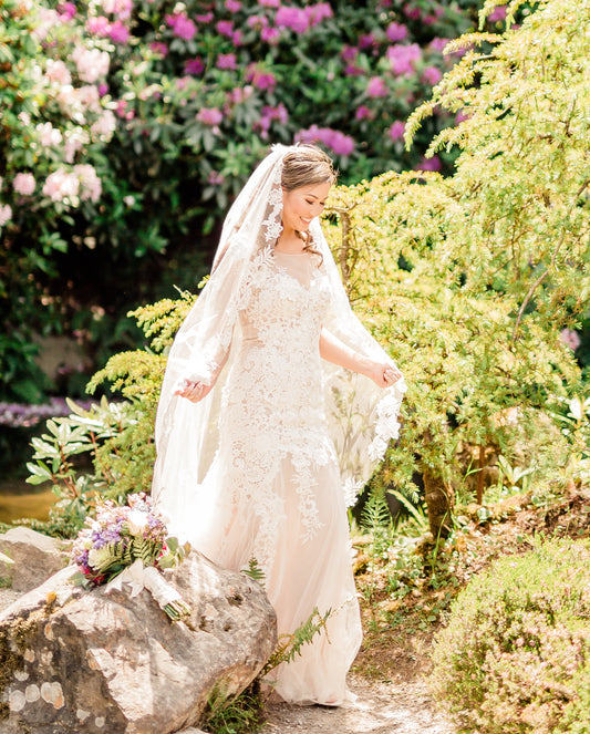 Waltz Bridal Lace Veil (#Keta) - Dream Dresses by P.M.N.