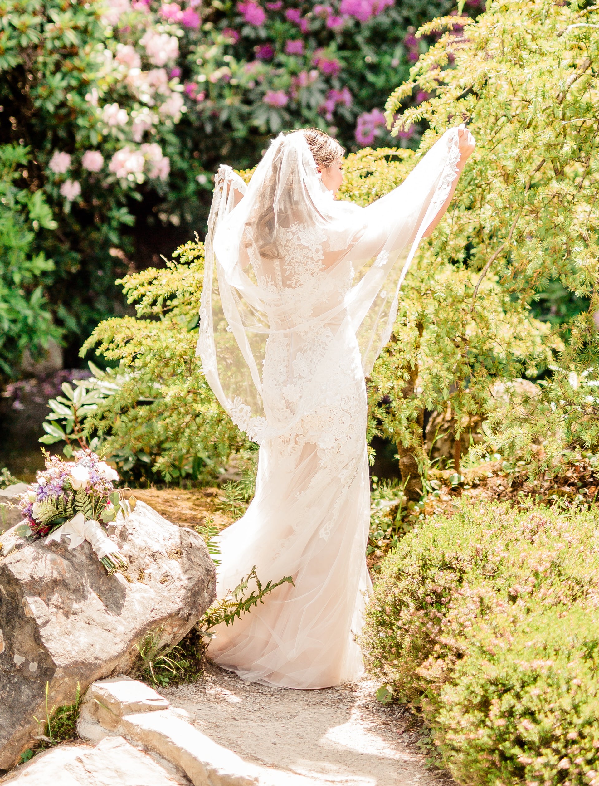 Waltz Bridal Lace Veil (#Keta) - Dream Dresses by P.M.N.