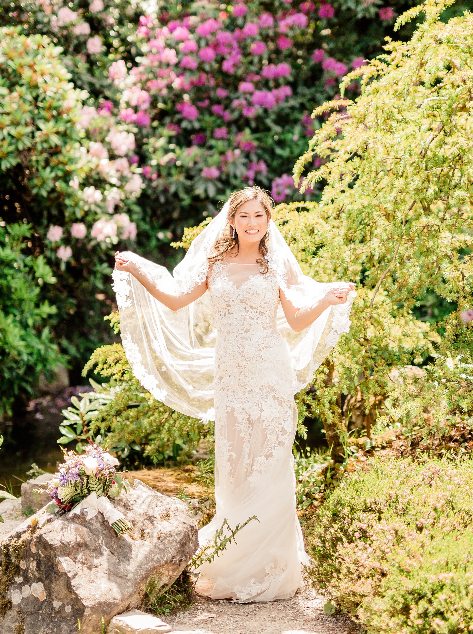 Waltz Bridal Lace Veil (#Keta) - Dream Dresses by P.M.N.