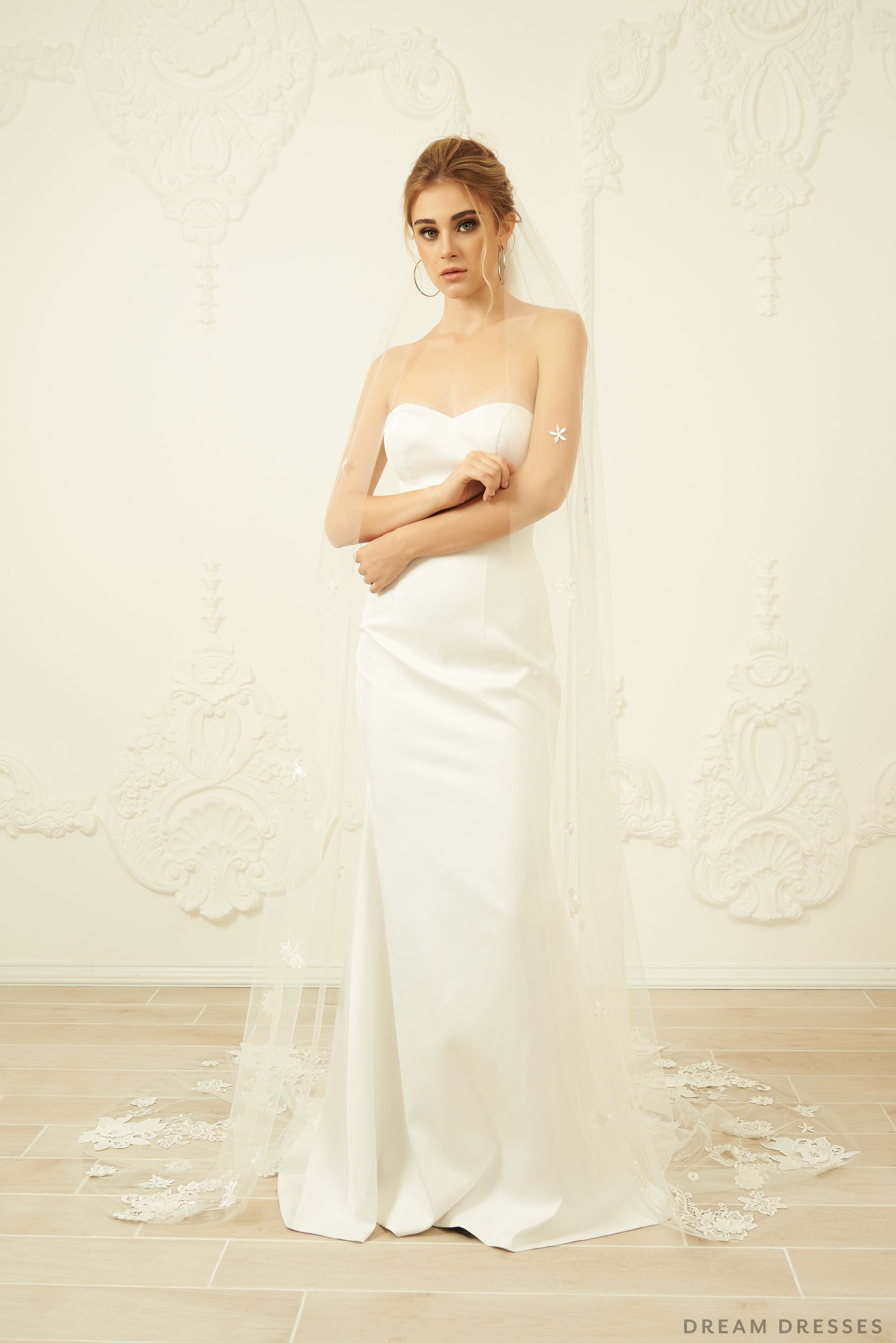 Cathedral Lace Veil (#Bethia) - Dream Dresses by P.M.N.