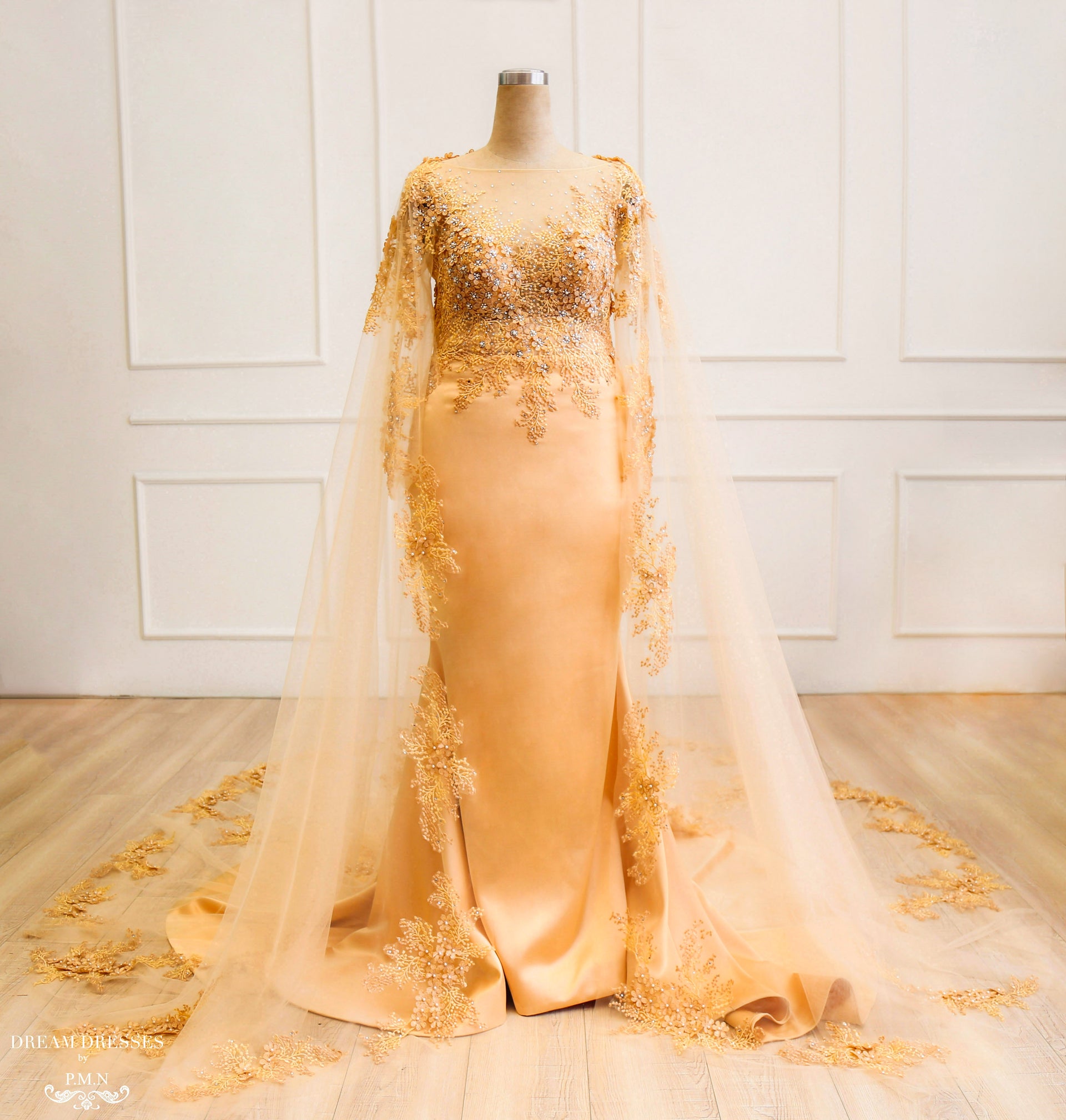 Lace Bridal Cape Veil (#BETHA) - Dream Dresses by P.M.N.