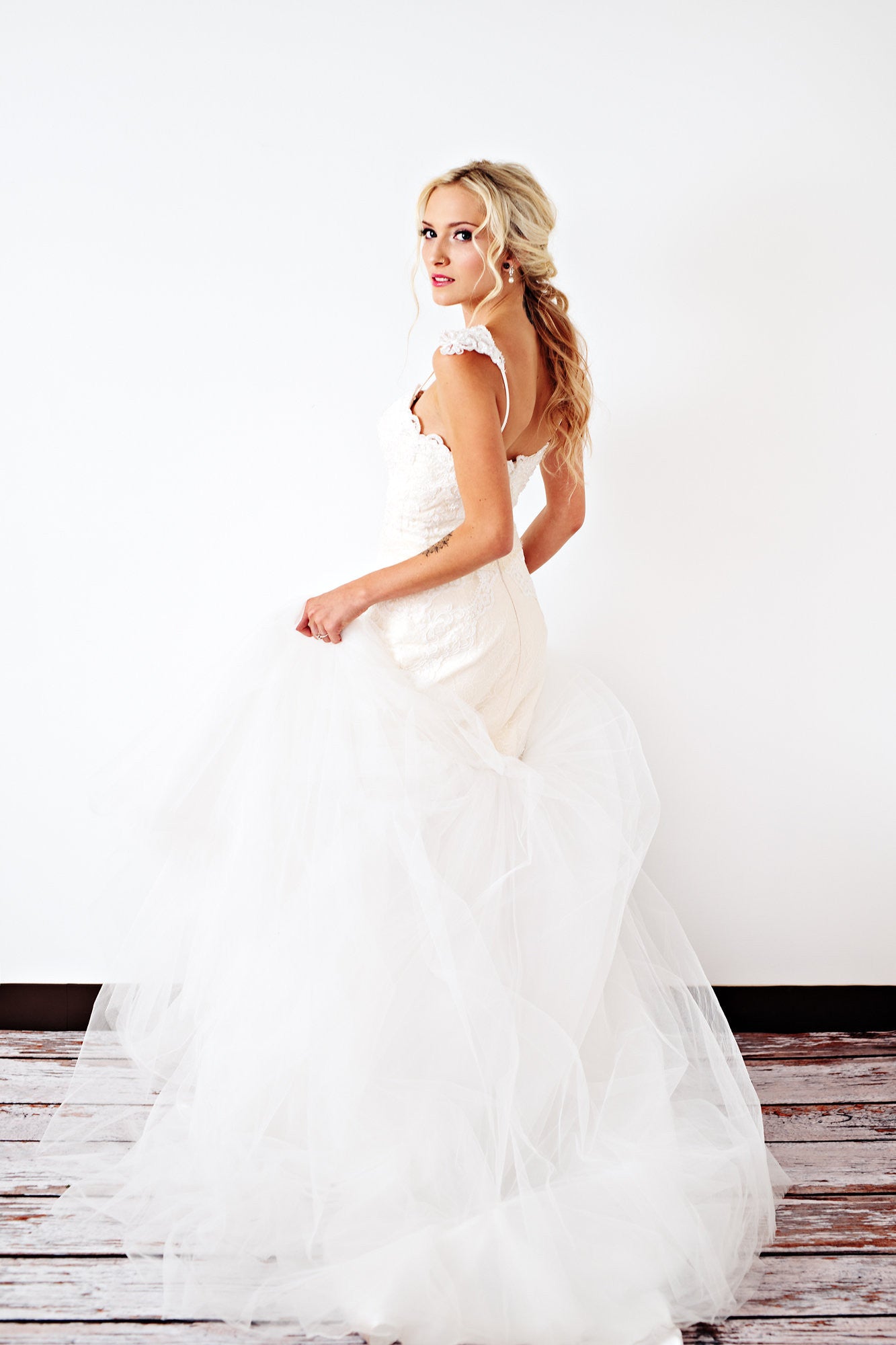 beaded tulle sweetheart trumpet wedding dress Beaded Sweetheart Ivory Lace Trumpet Wedding Dress