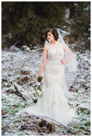 Lace Trumpet Spaghetti Strap Wedding Dress (#Sasha)