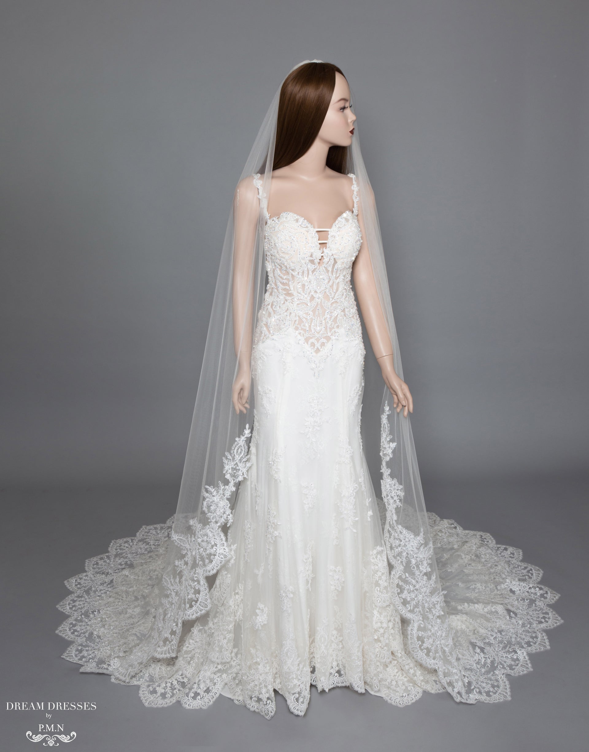 Lace Trim Bridal Veil (#Diantha) - Dream Dresses by P.M.N.