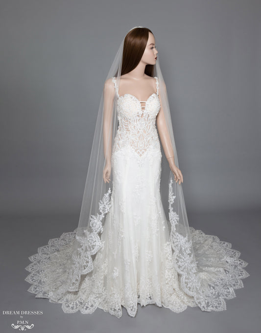 Lace Trim Bridal Veil (#Diantha) - Dream Dresses by P.M.N.