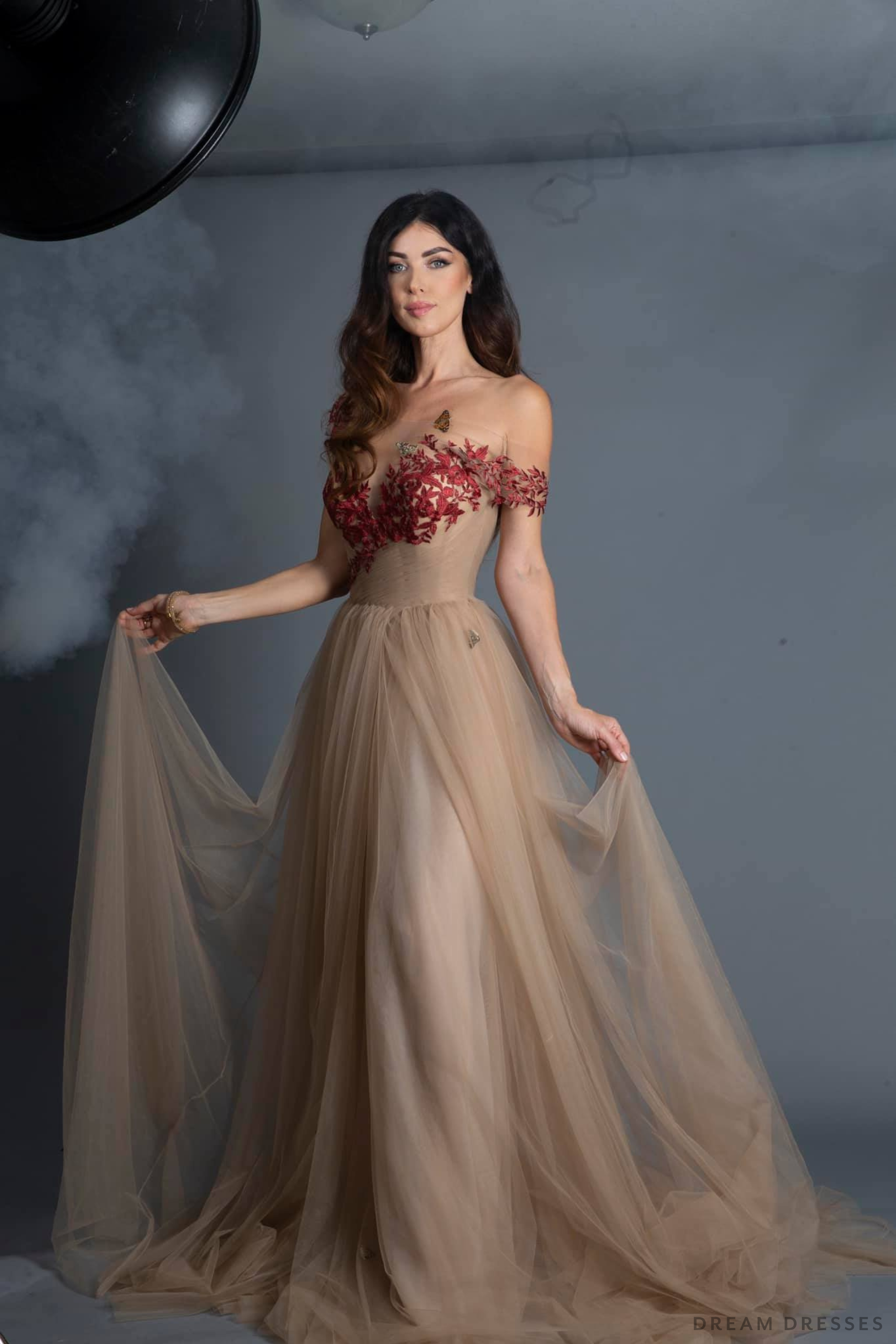 Nude Wedding Gown with Red Lace | DreamDresses Aida Nude Wedding Gown with Red Lace | DreamDresses Aida