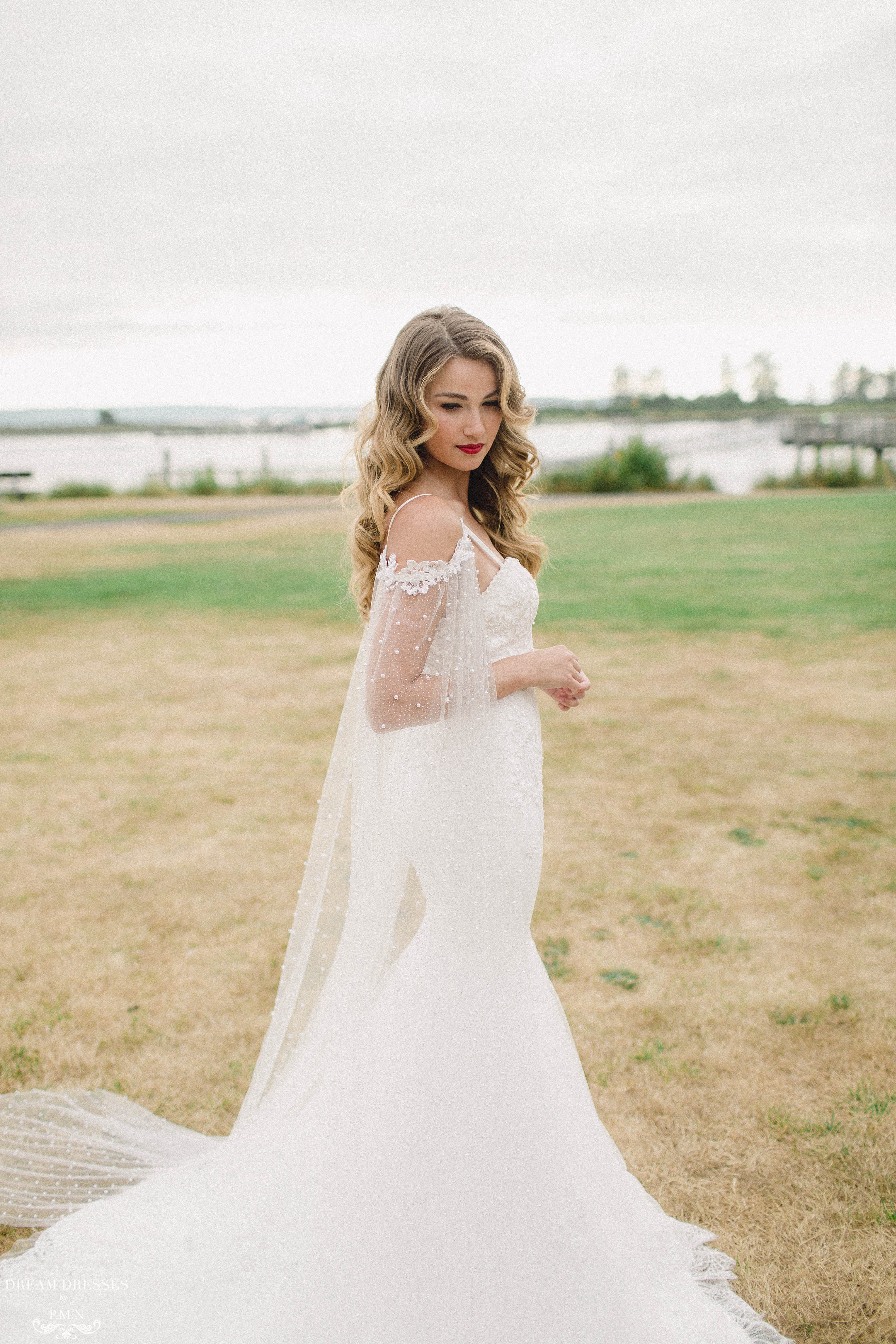 Detachable Bridal Sleeve Cape (#ELAINA)