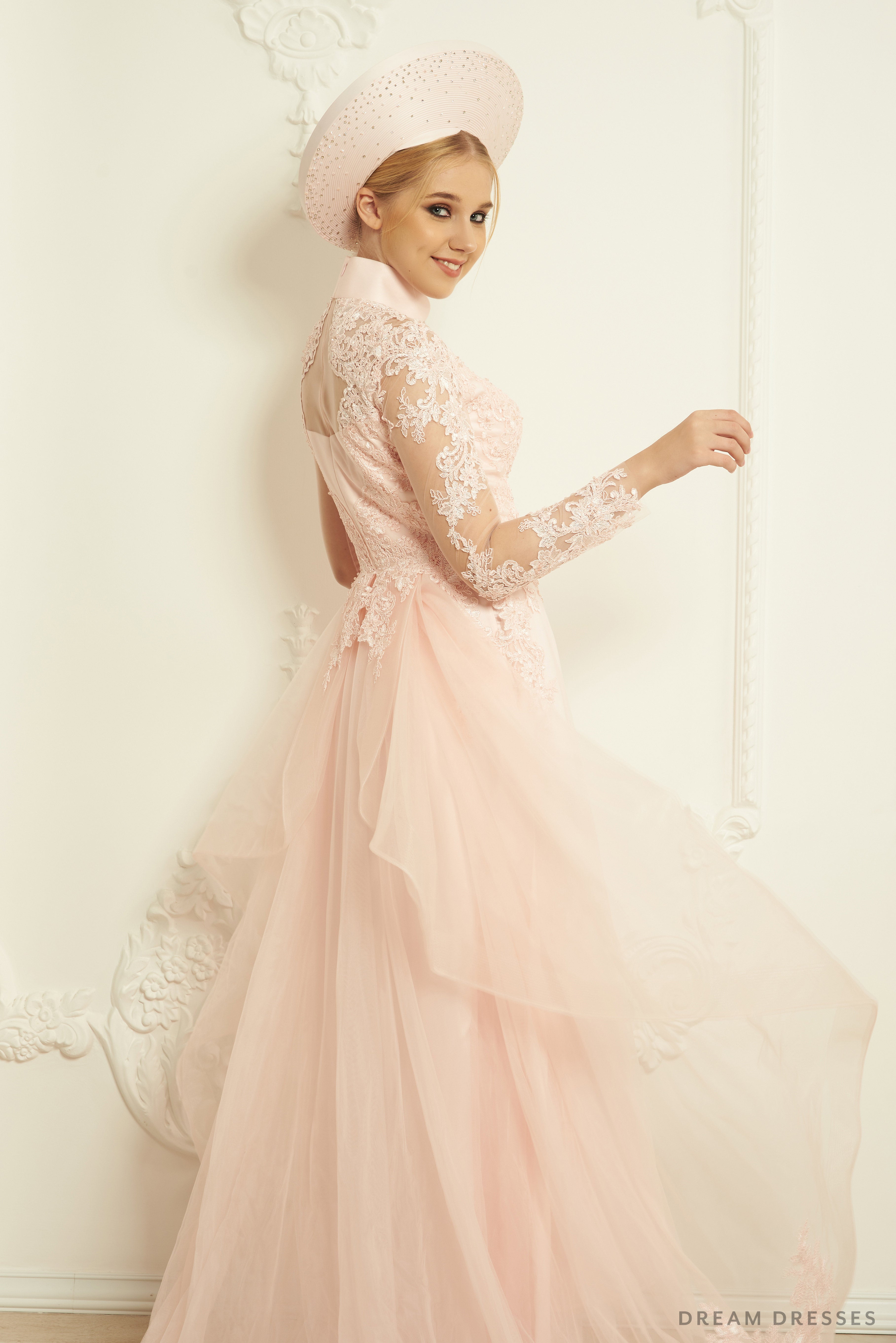 Blush Pink Modern Vietnamese Bridal Ao Dai Dress Evie Blush Pink Modern Vietnamese Bridal Ao Dai Dress Evie