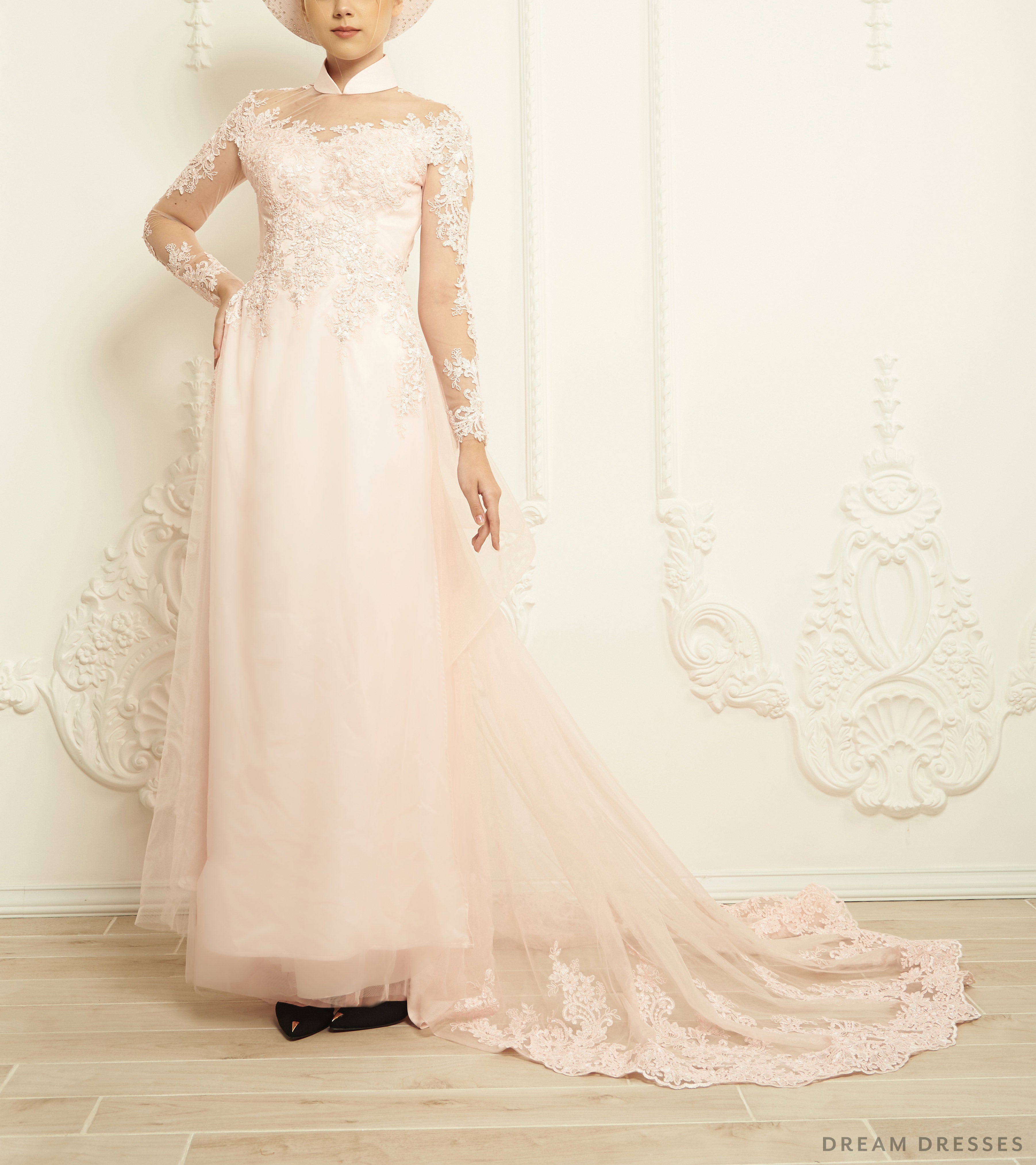 Blush Pink Bridal Ao Dai | Modern Vietnamese Bridal Dress | Dream Dresses by P.M.N. Blush Pink Bridal Ao Dai | Modern Vietnamese Bridal Dress | Dream Dresses by P.M.N.