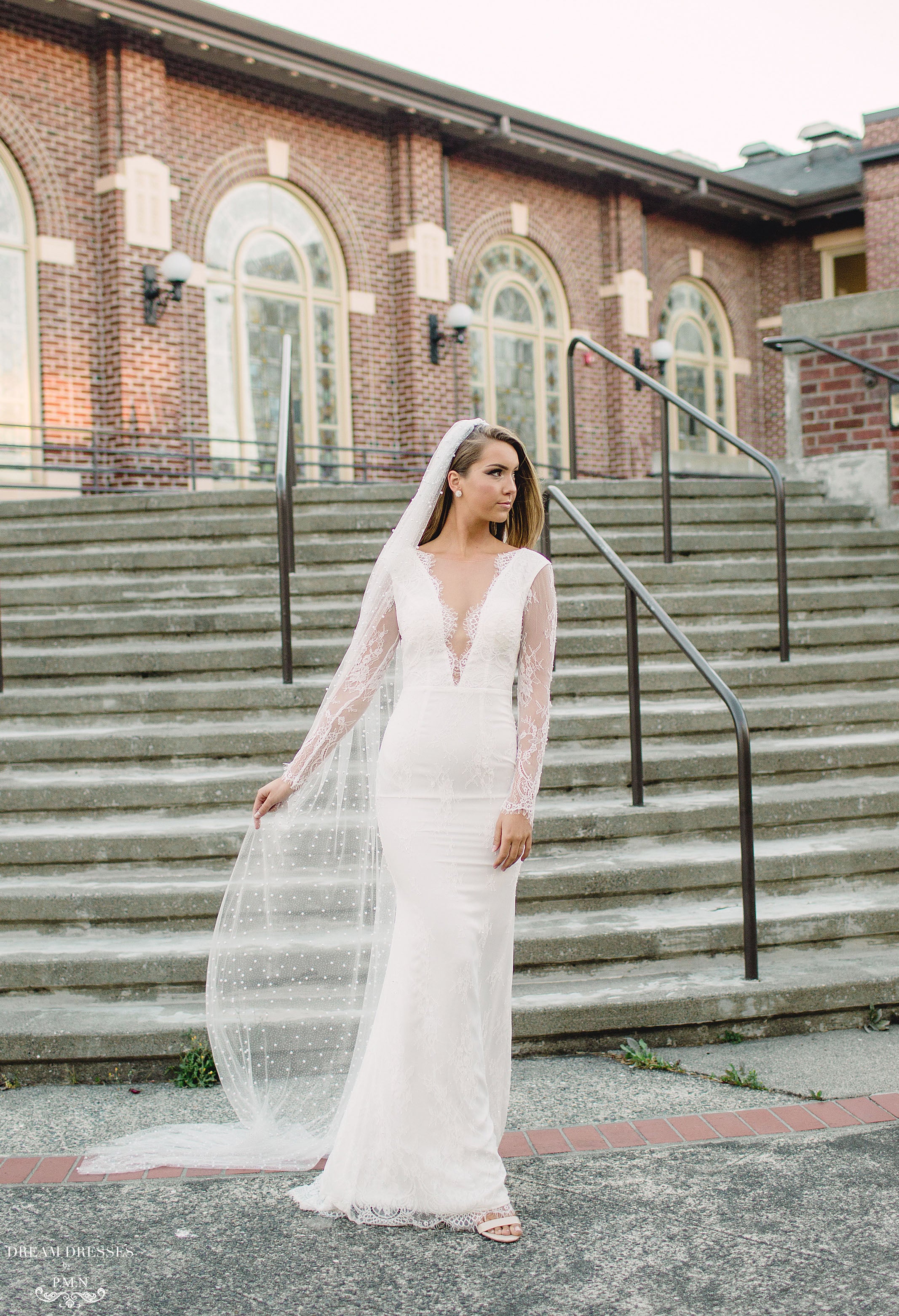 Long Sleeve Chantilly Lace Wedding Dress (#Acacia)