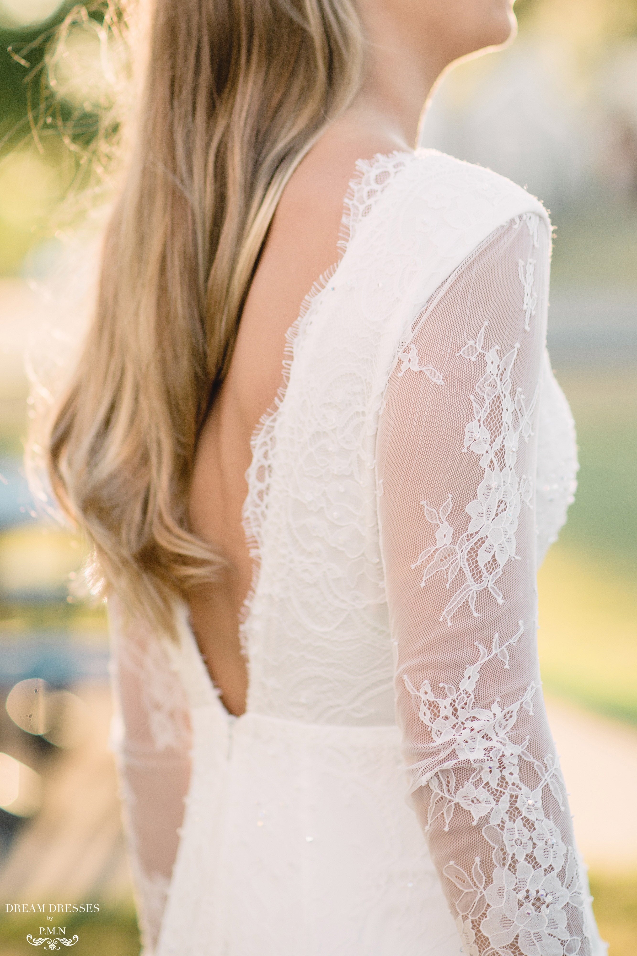 Long Sleeve Chantilly Lace Wedding Dress (#Acacia)