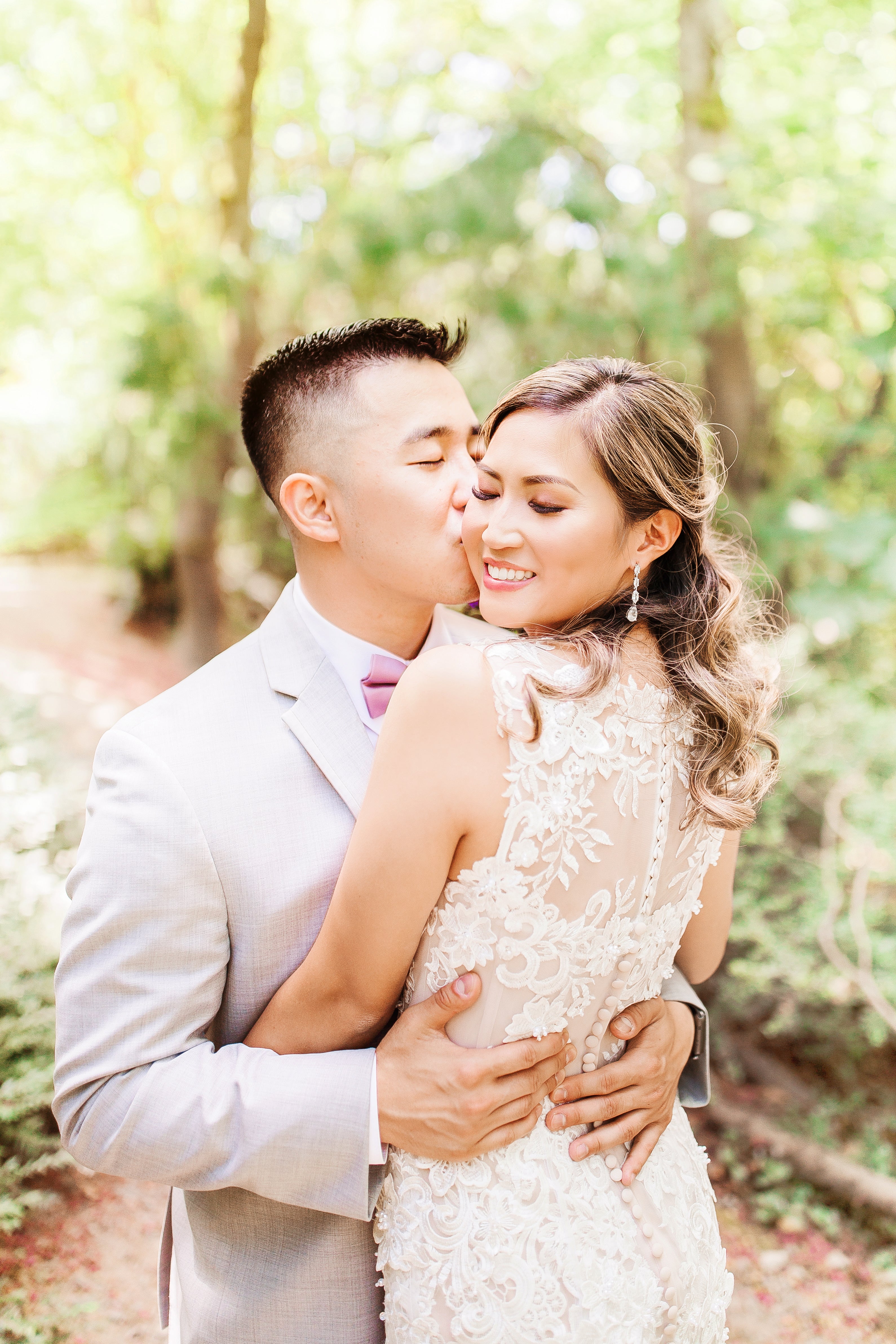 Lace and Tulle Sheath Wedding Dress (#Krista)