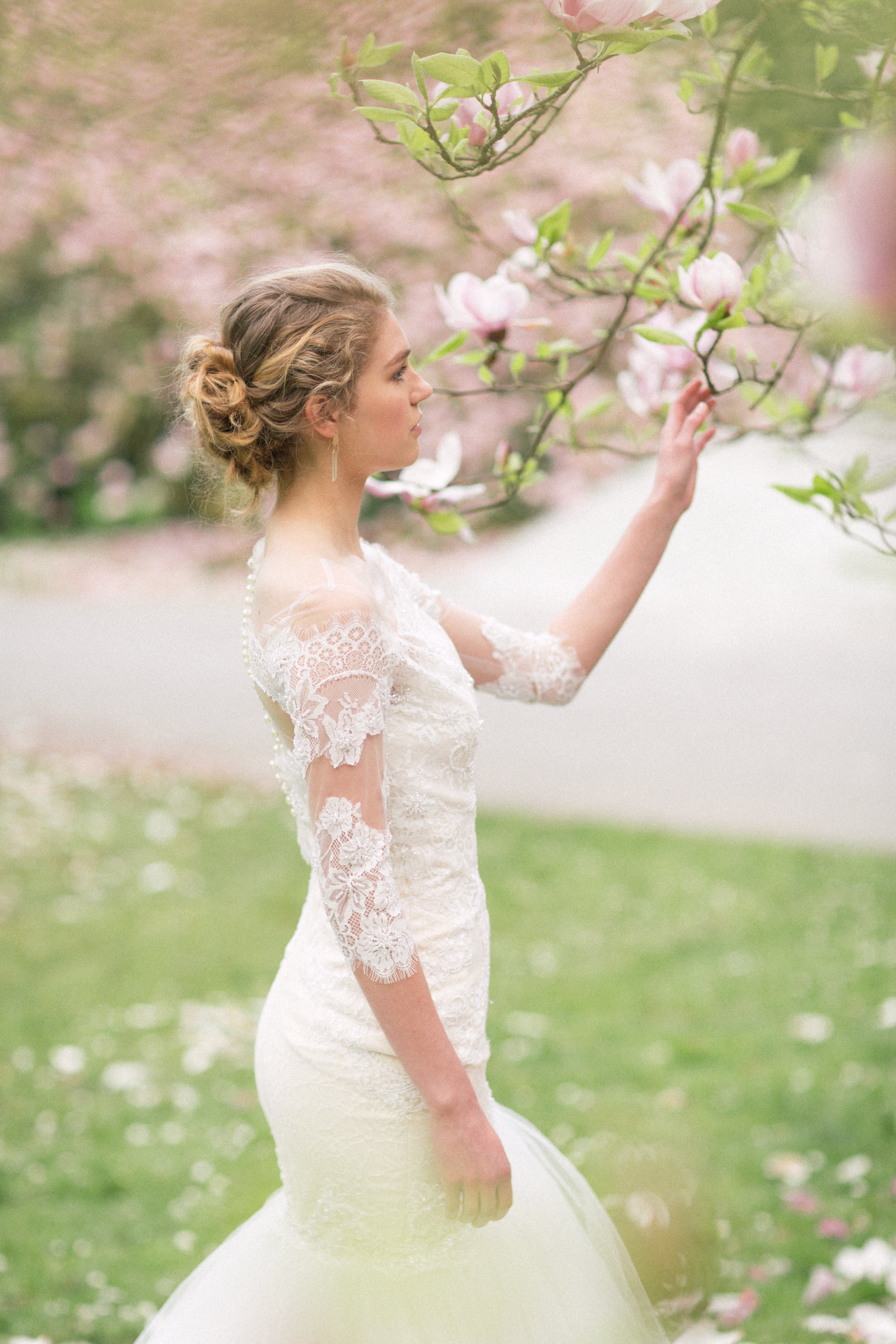 3/4 Sleeves Lace Wedding Gown (#Lucilla) 3/4 Sleeves Lace Wedding Gown (#Lucilla)