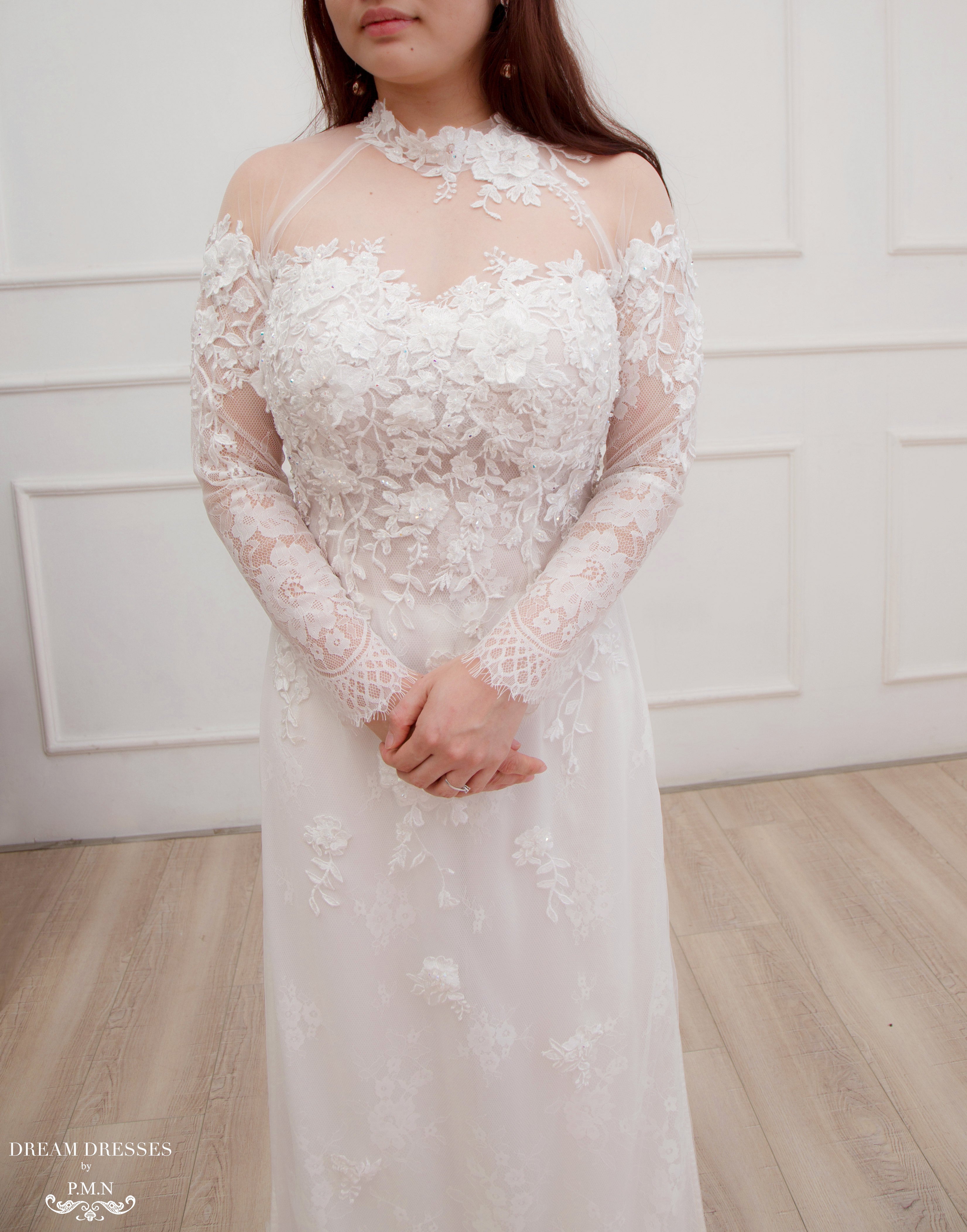 White Ao Dai | Modern Vietnamese Lace Bridal Dress (#CHRISTINA)