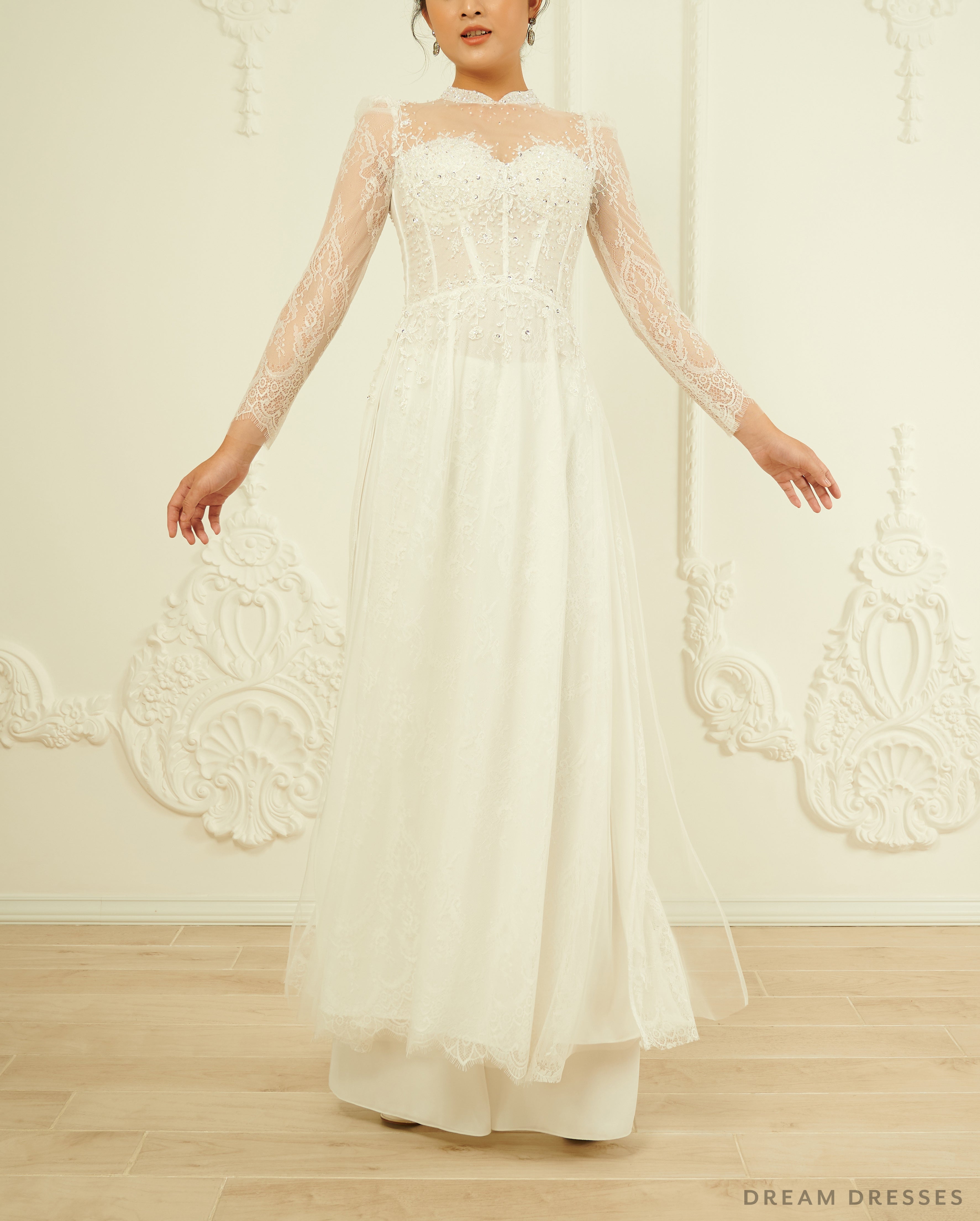 White Bridal Ao Dai | Lace Vietnamese Wedding Dress (#ILARIA)
