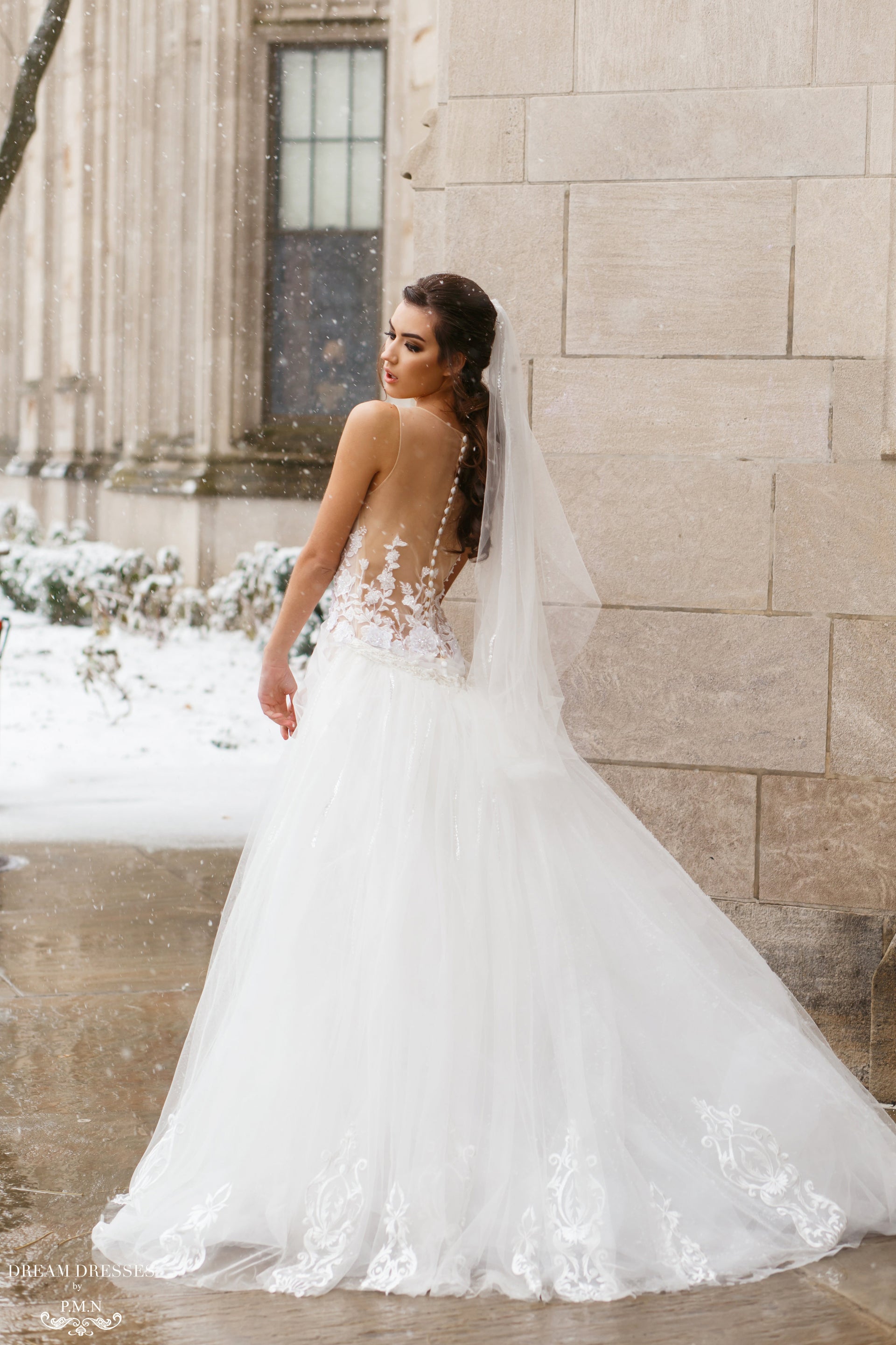 DreamDress By PMN Isla Detachable Overskirt Wedding Train Softest Tulle Luxurious Lace & Romantic Organza | Size: Chapel