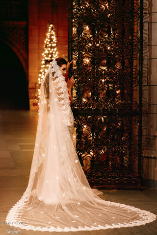 Cathedral Wedding Veil (#Izia) - Dream Dresses by P.M.N
 - 1