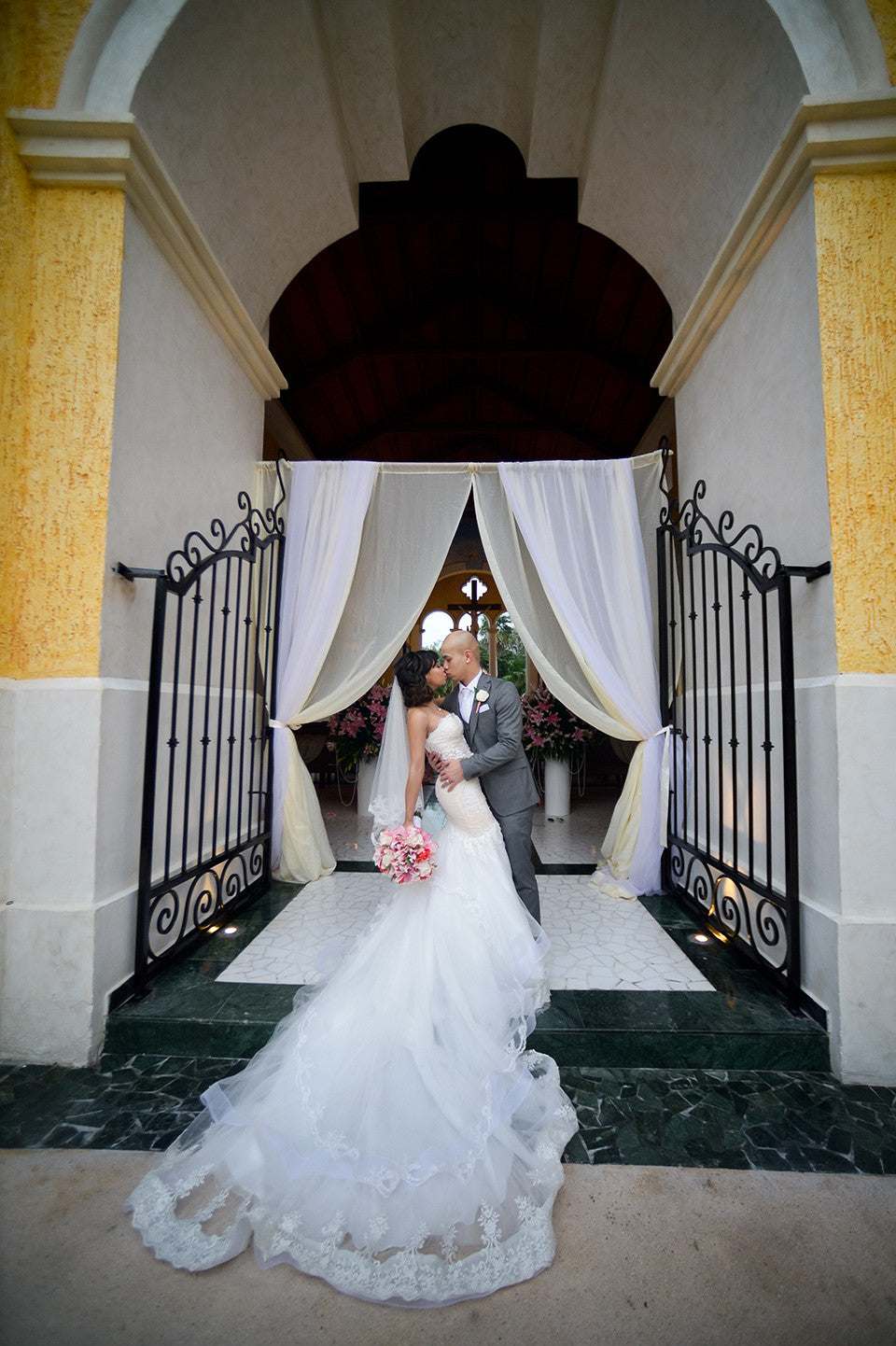 Trumpet Wedding Dress With Horsehair Braid (Style # PB115)