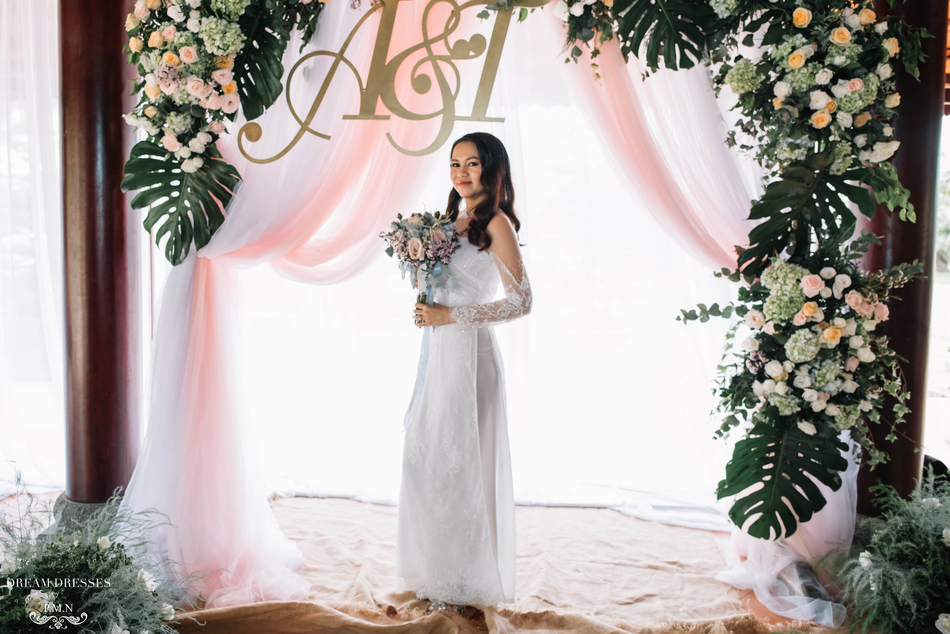 White Bridal Ao Dai | Vietnamese Lace Bridal Dress (#ISABELLE) - Dream Dresses by P.M.N.