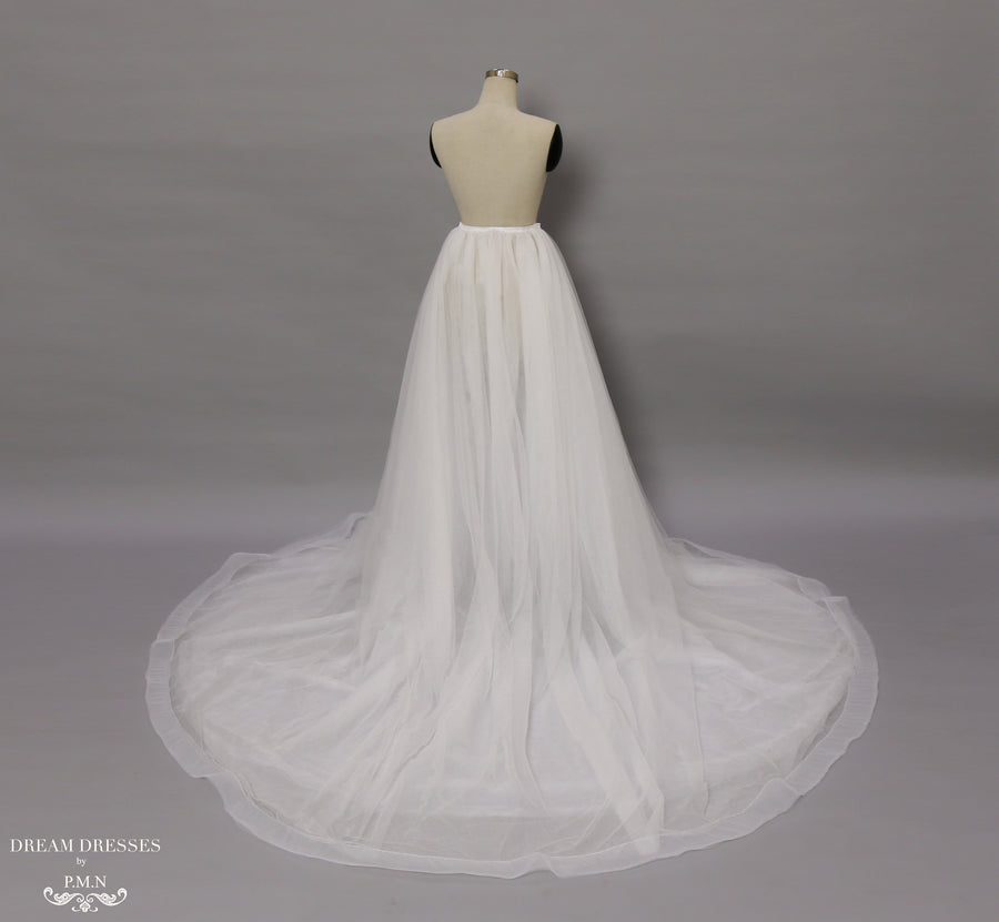 Detachable Bridal Tulle Overskirt with Horsehair Trim (#Lamia) - Dream Dresses by P.M.N.