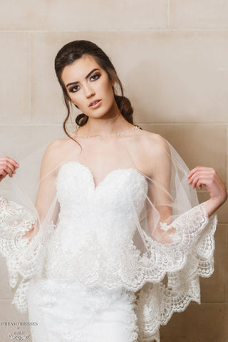 Lace Bridal Cape (#Léonie) - Dream Dresses by P.M.N
 - 1