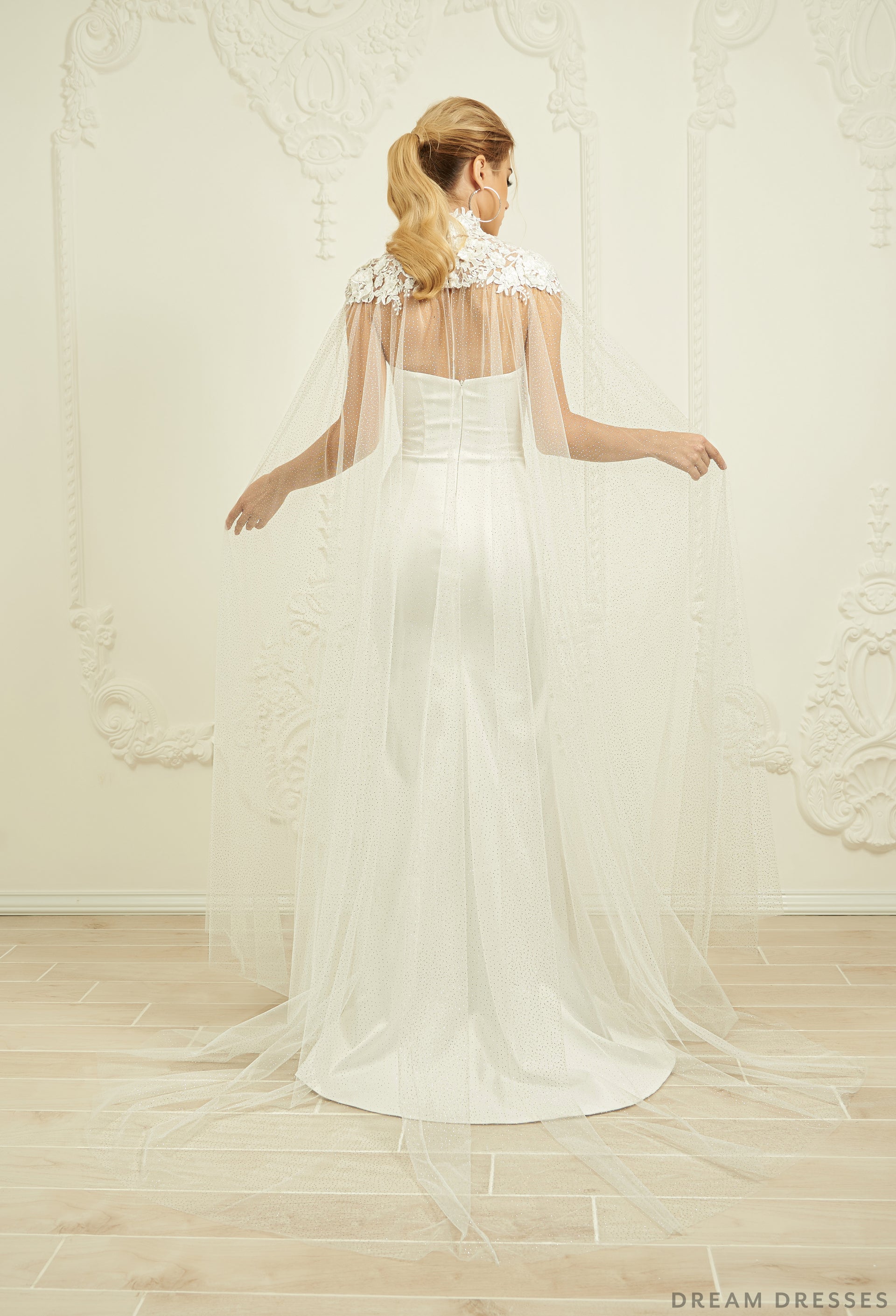 Lace Bridal Cape Veil (#GIANNA) - Dream Dresses by P.M.N.