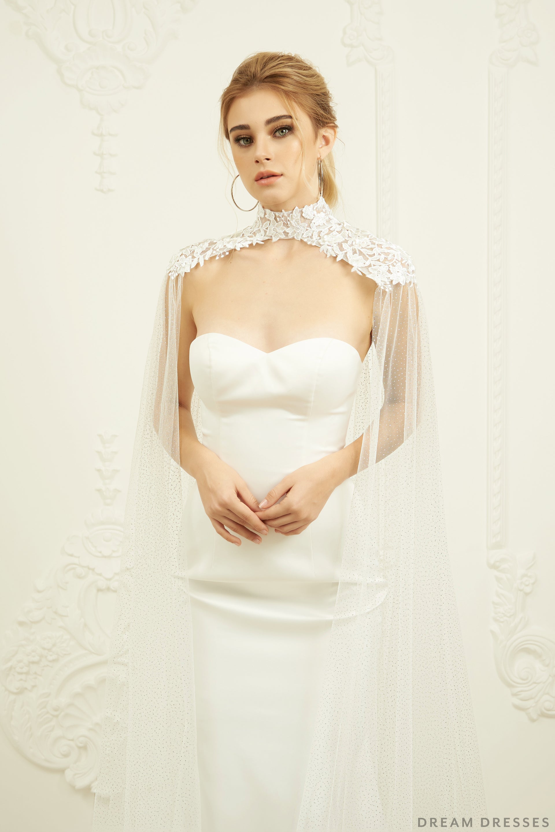 Lace Bridal Cape Veil (#GIANNA) - Dream Dresses by P.M.N.