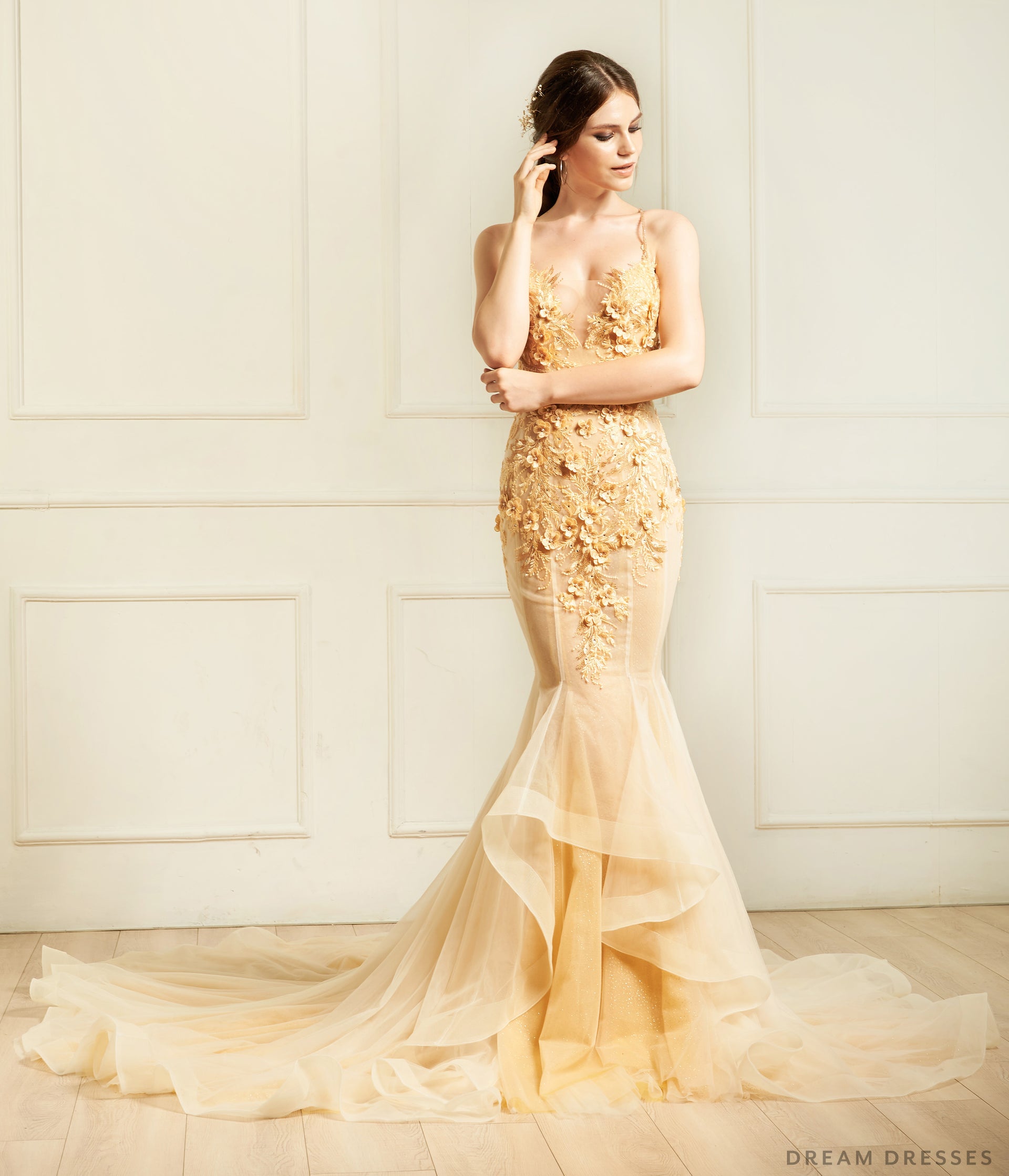 gold mermaid wedding dress Gold Wedding Gowns: 18 Gowns + Faqs