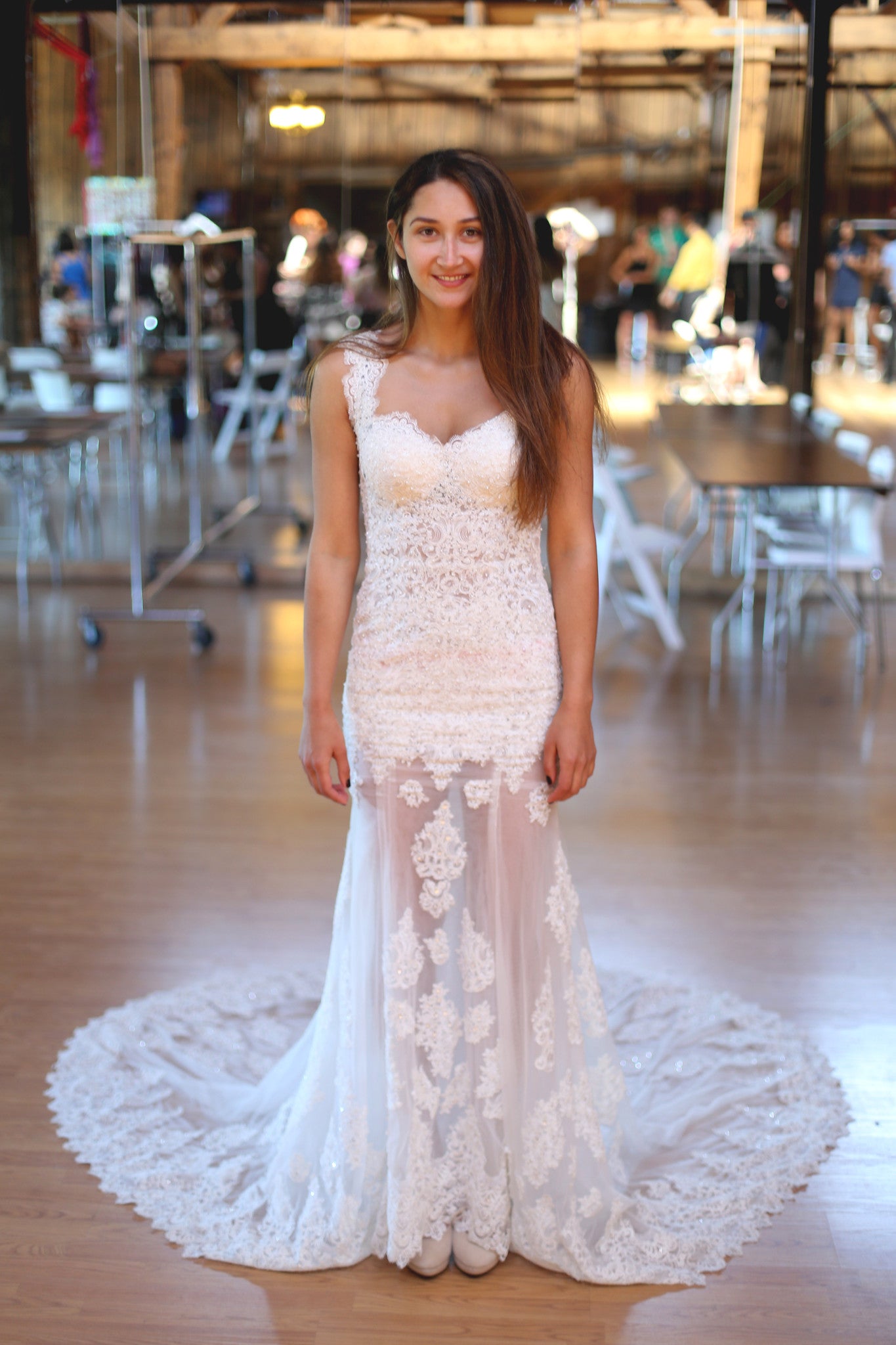 DreamDress By PMN Kyra Mermaid Wedding Dress Gown Neckline Flowers & Lace Appliques Chapel Sleeveless | Size: Small DreamDress By PMN Kyra Mermaid Wedding Dress Gown Neckline Flowers & Lace Appliques Chapel Sleeveless | Size: Small